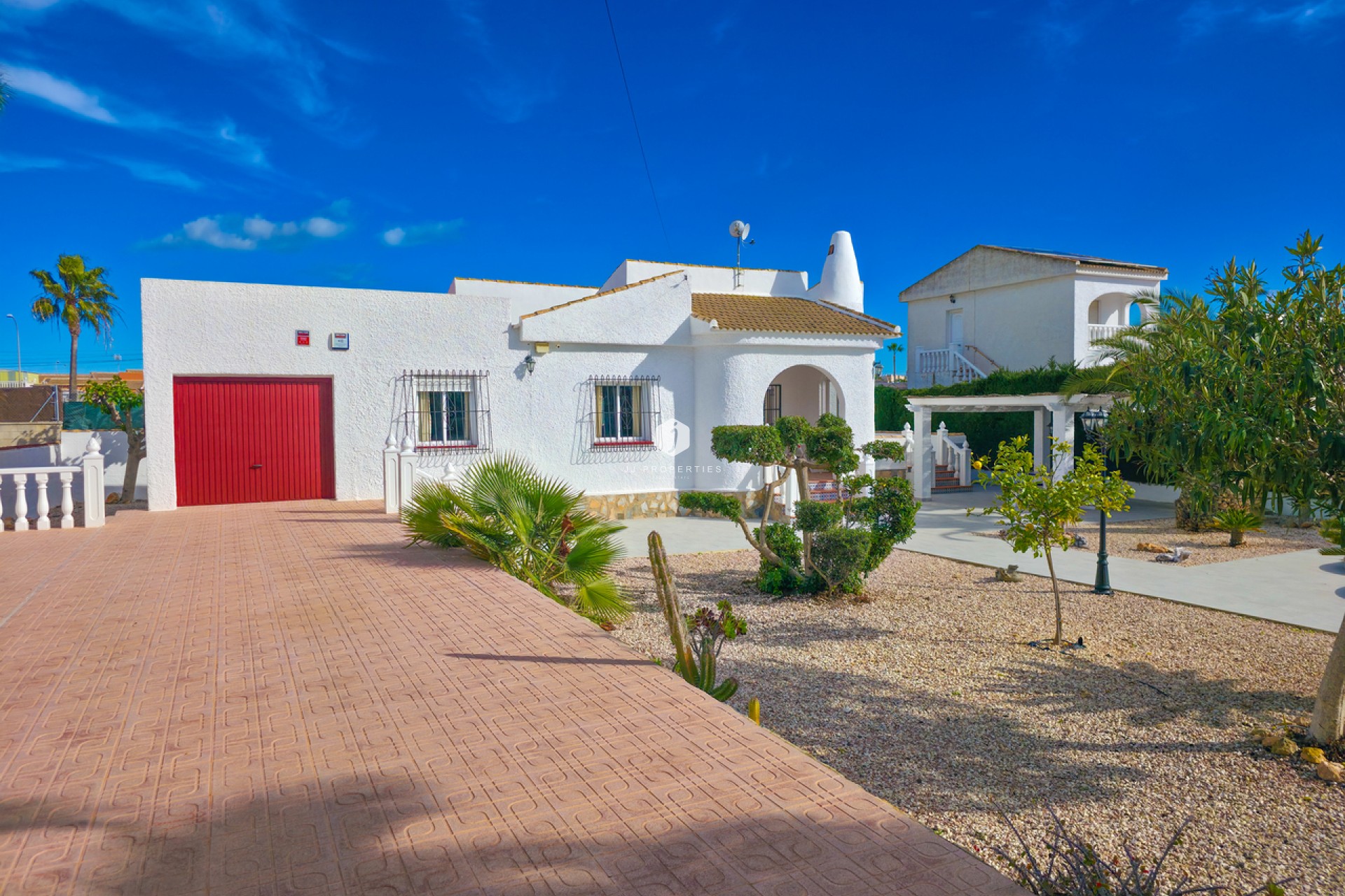 D'occasion - Villa -
Torrevieja - Costa Blanca