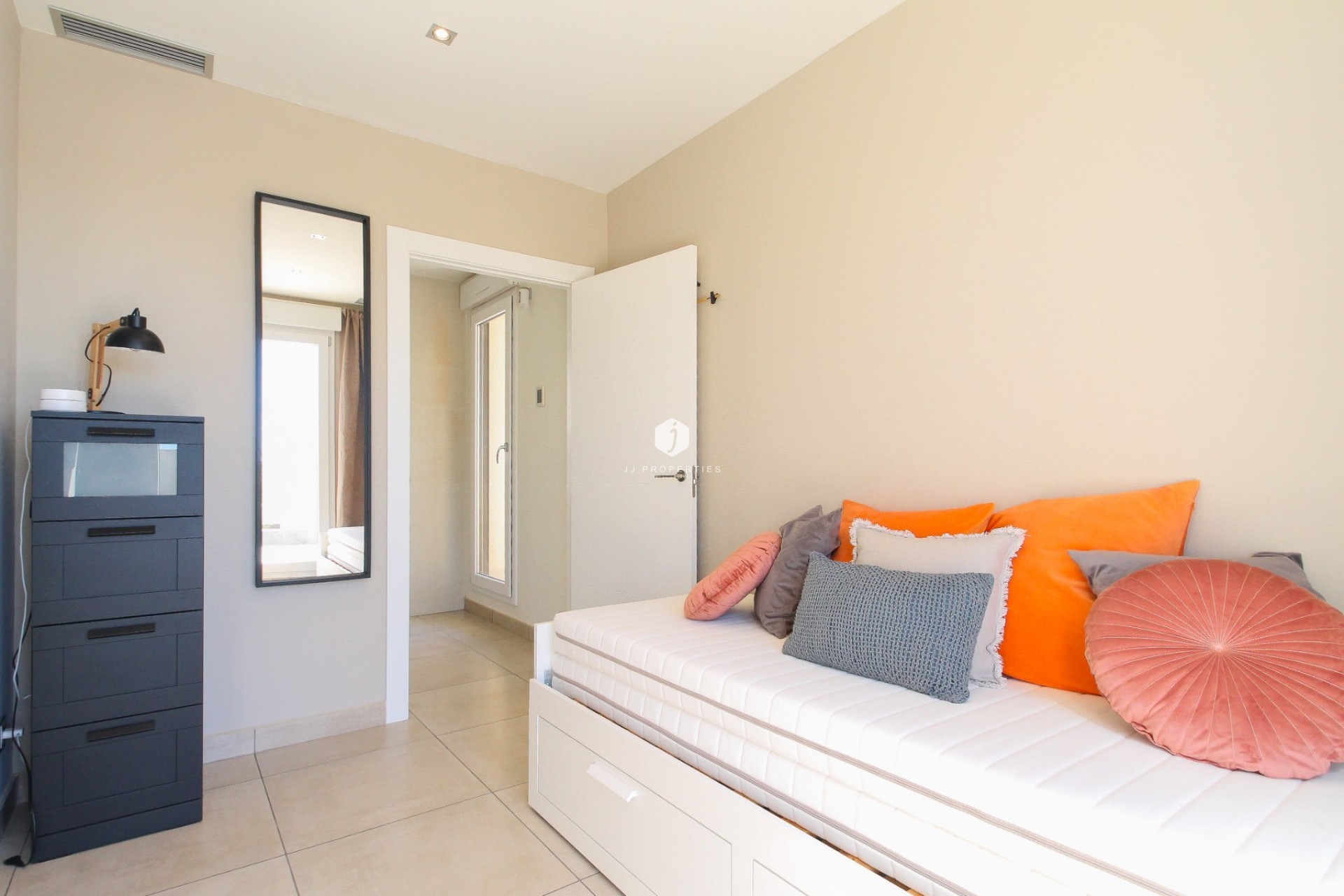 D'occasion - Villa -
Torrevieja - Costa Blanca