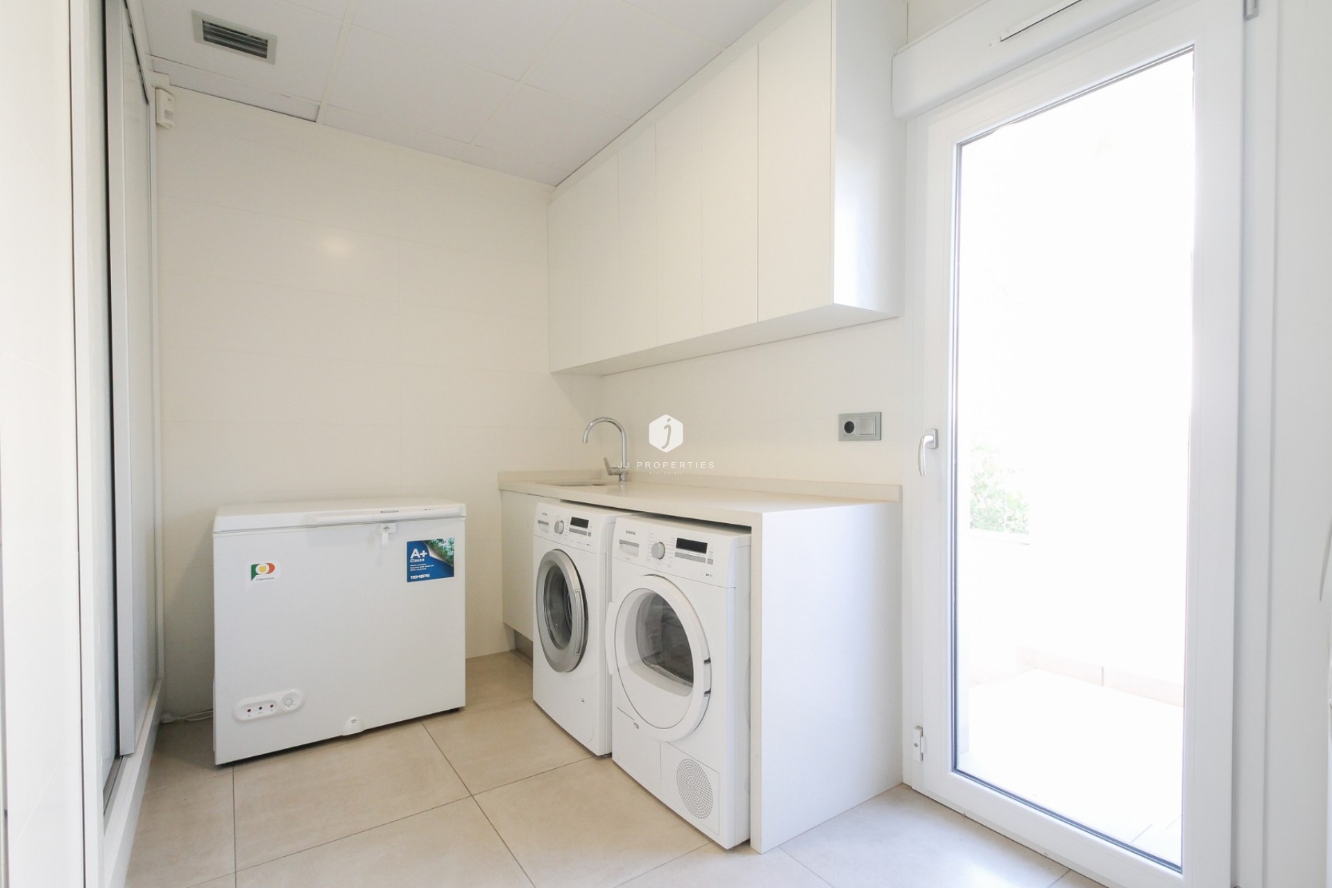 D'occasion - Villa -
Torrevieja - Costa Blanca