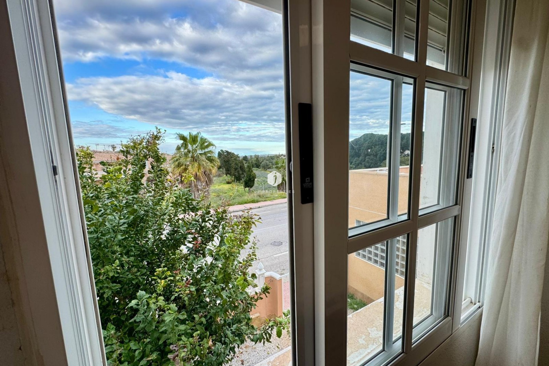 D'occasion - Villa -
Torrevieja - Costa Blanca