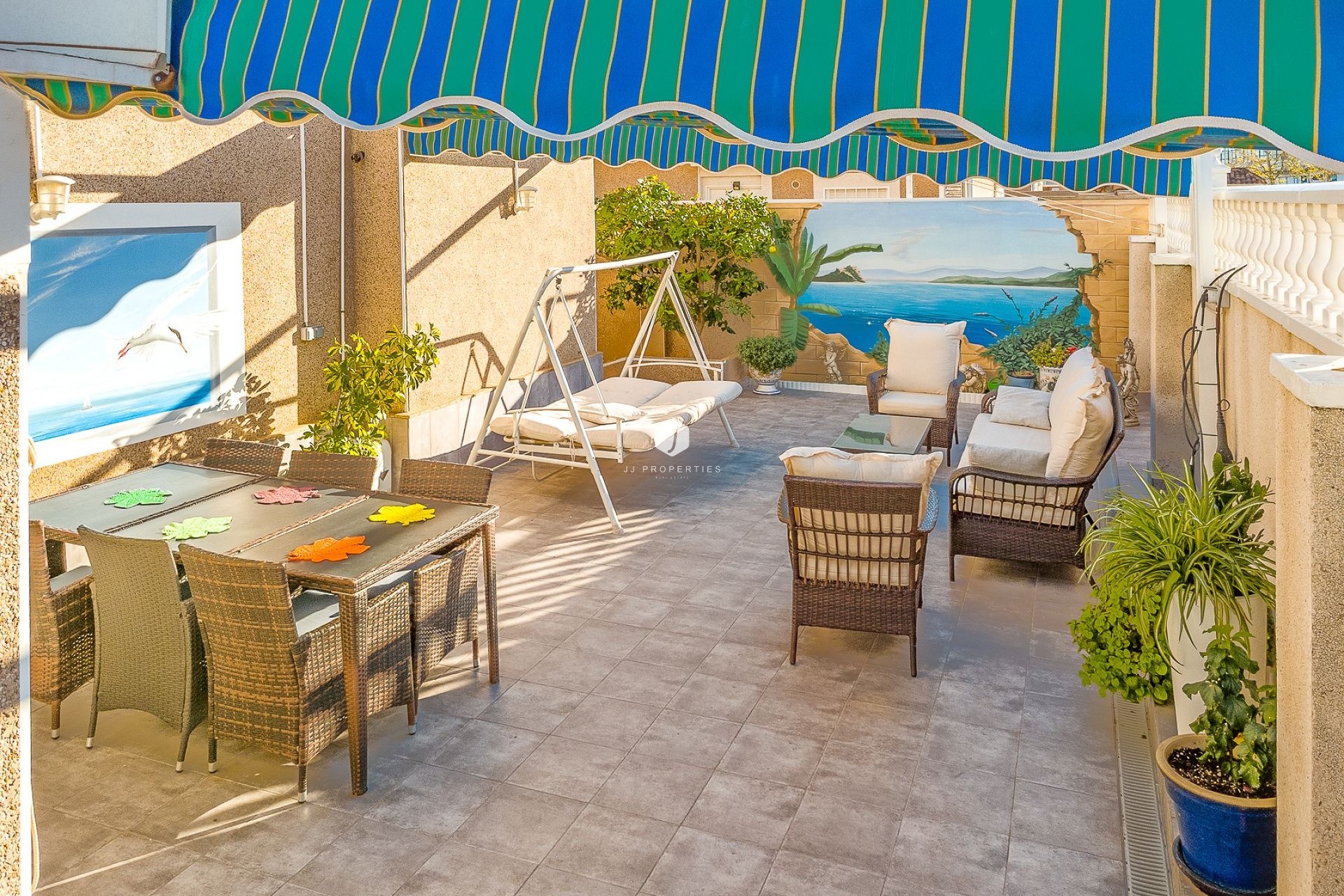 D'occasion - Villa -
Torrevieja - Costa Blanca