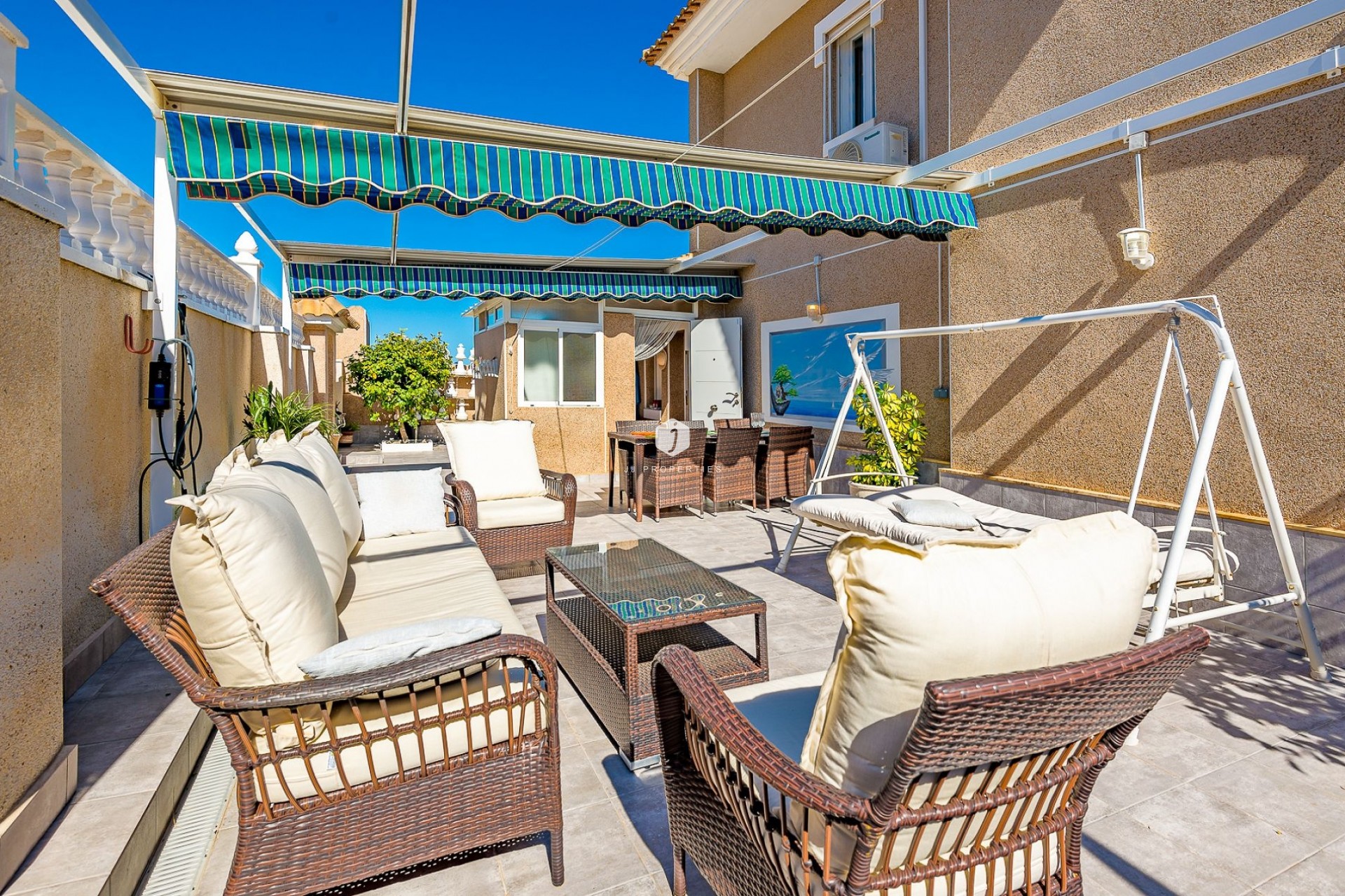 D'occasion - Villa -
Torrevieja - Costa Blanca