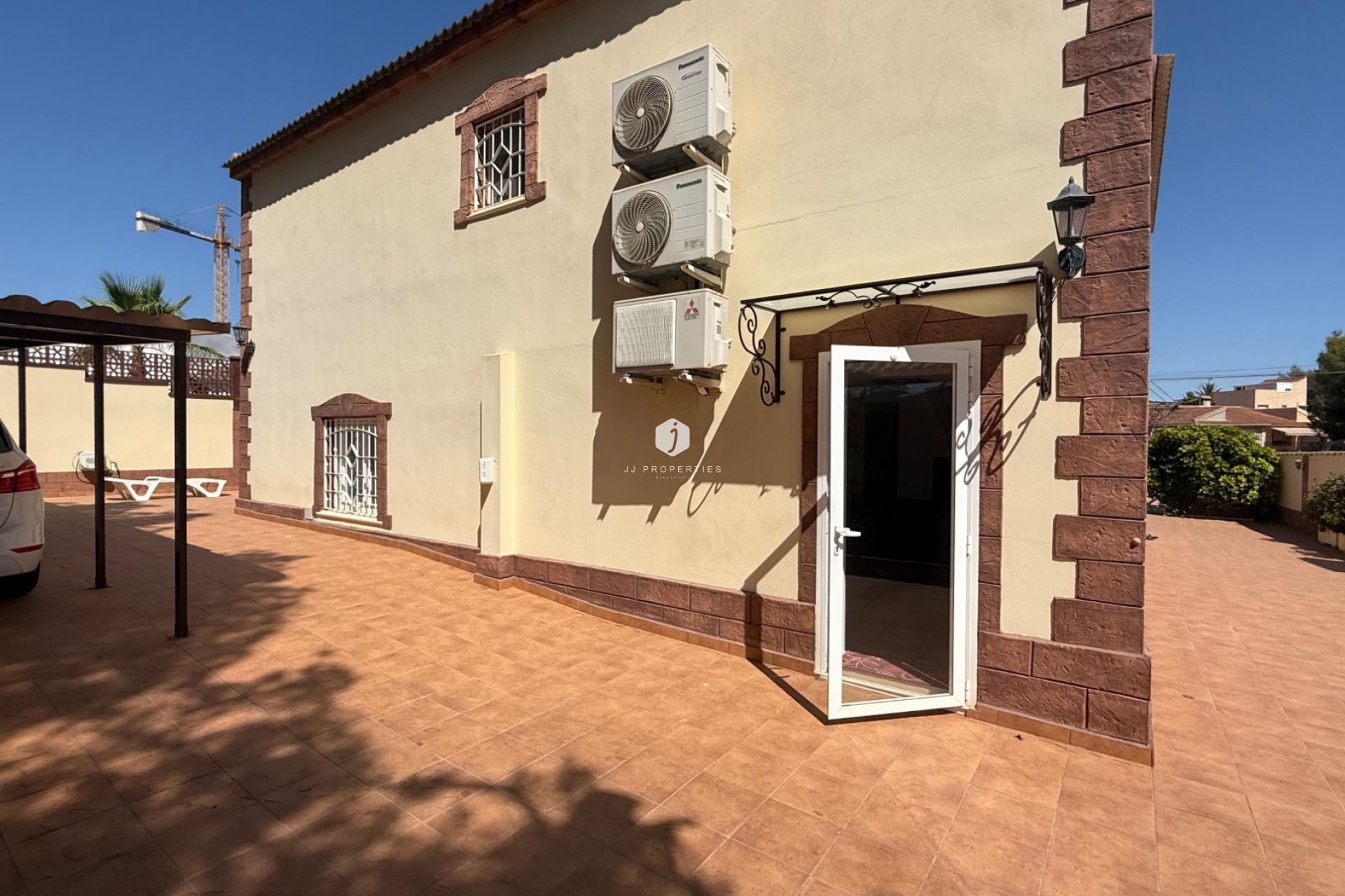 D'occasion - Villa -
Torrevieja - Costa Blanca