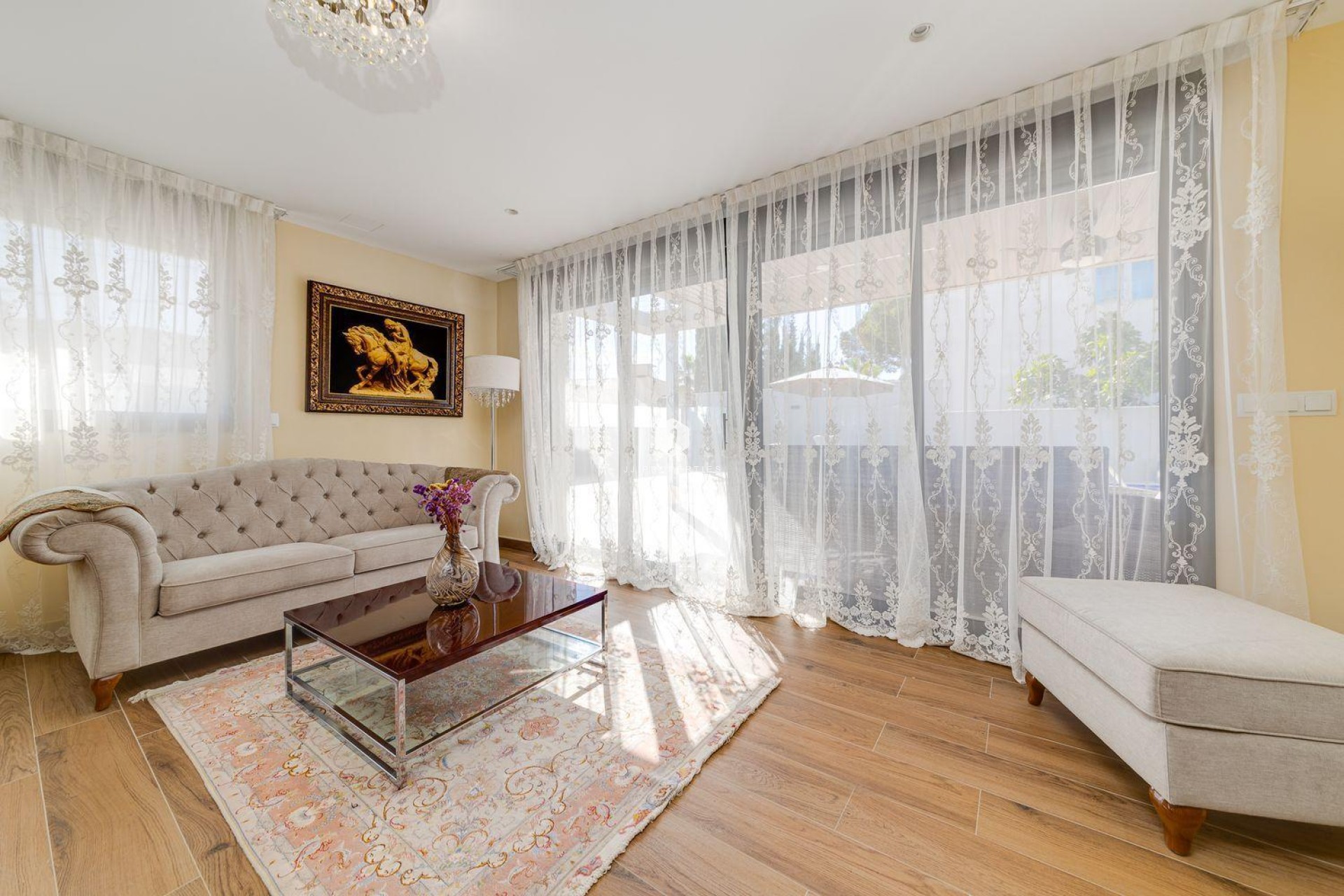 D'occasion - Villa -
Torrevieja - Costa Blanca