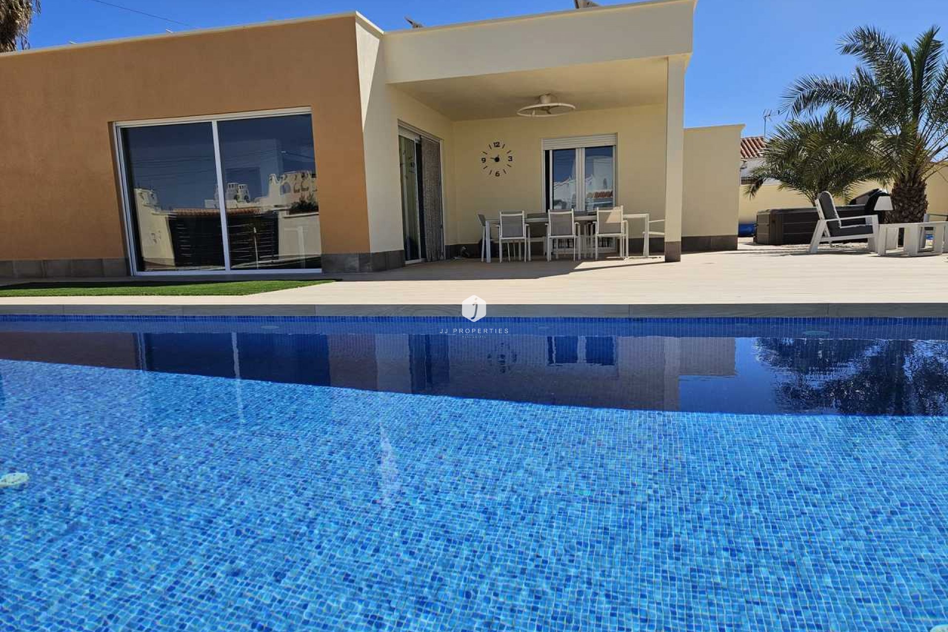 D'occasion - Villa -
Torrevieja - Costa Blanca