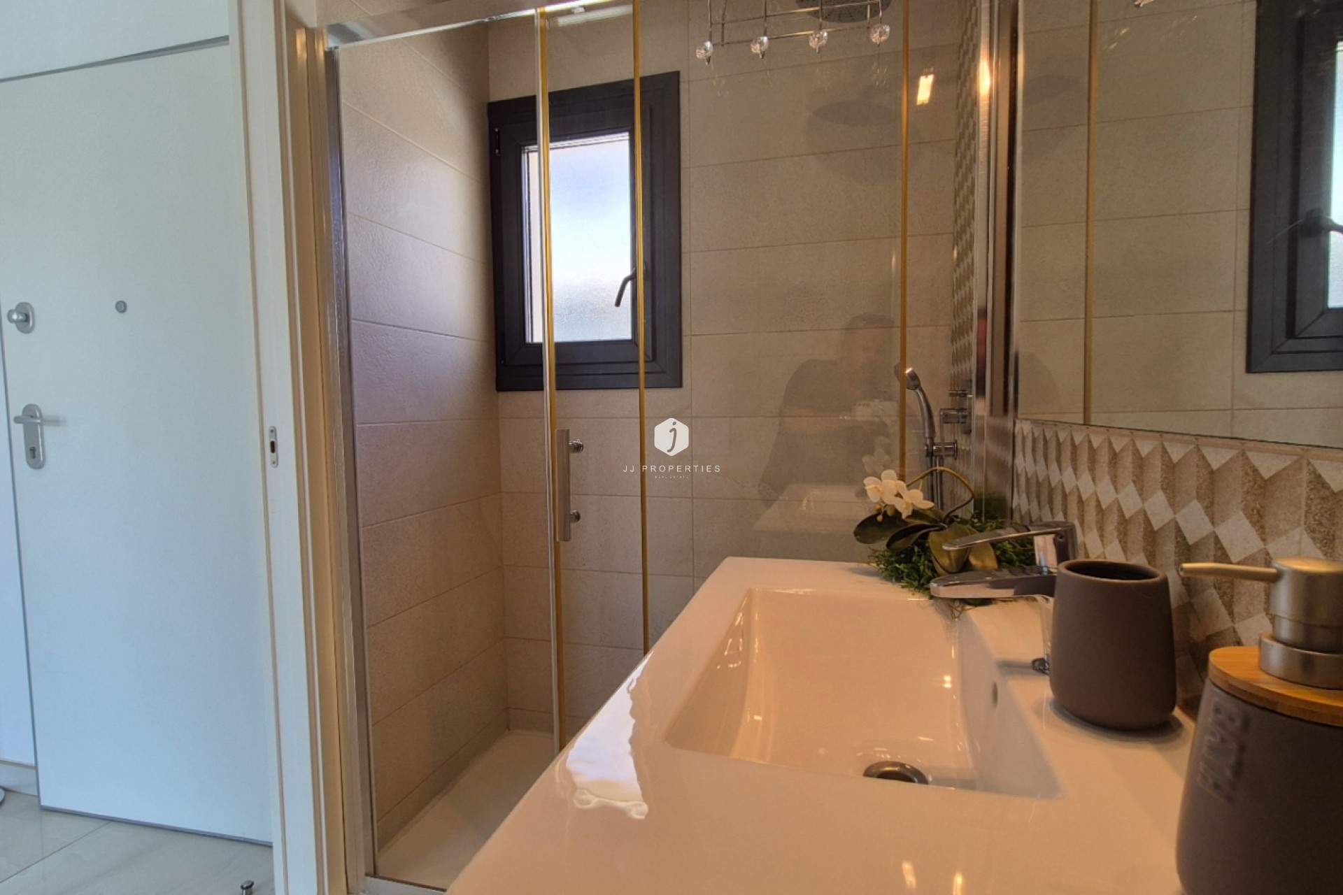 D'occasion - Villa -
Torrevieja - Costa Blanca