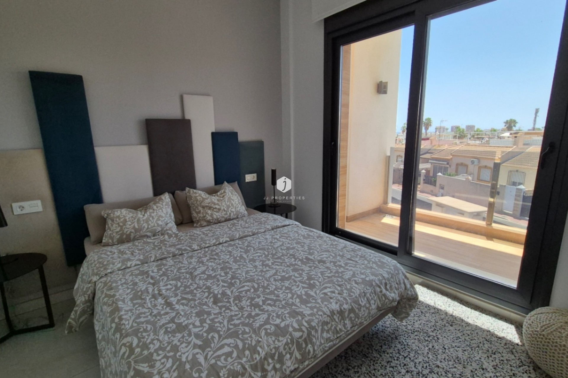 D'occasion - Villa -
Torrevieja - Costa Blanca