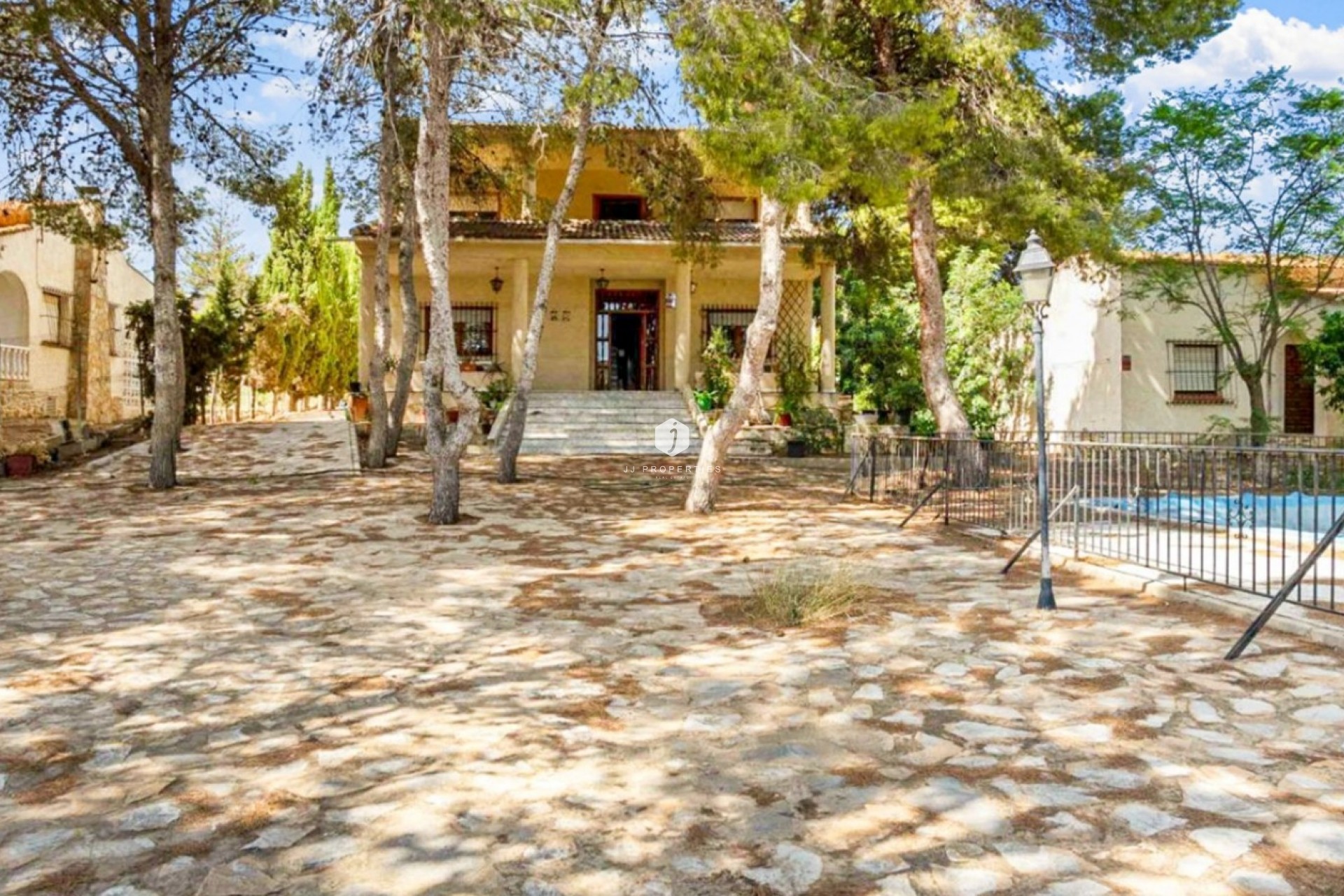 D'occasion - Villa -
Torrevieja - Costa Blanca