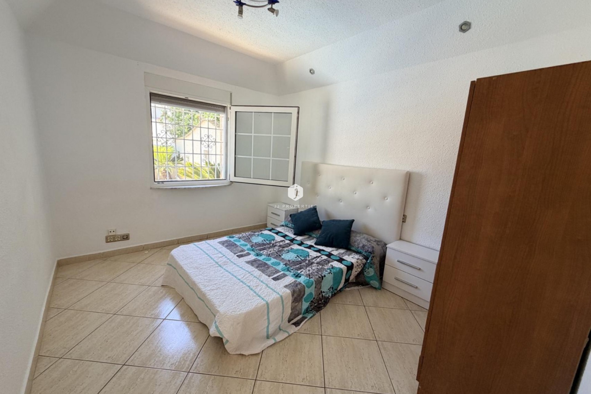 D'occasion - Villa -
Torrevieja - Costa Blanca
