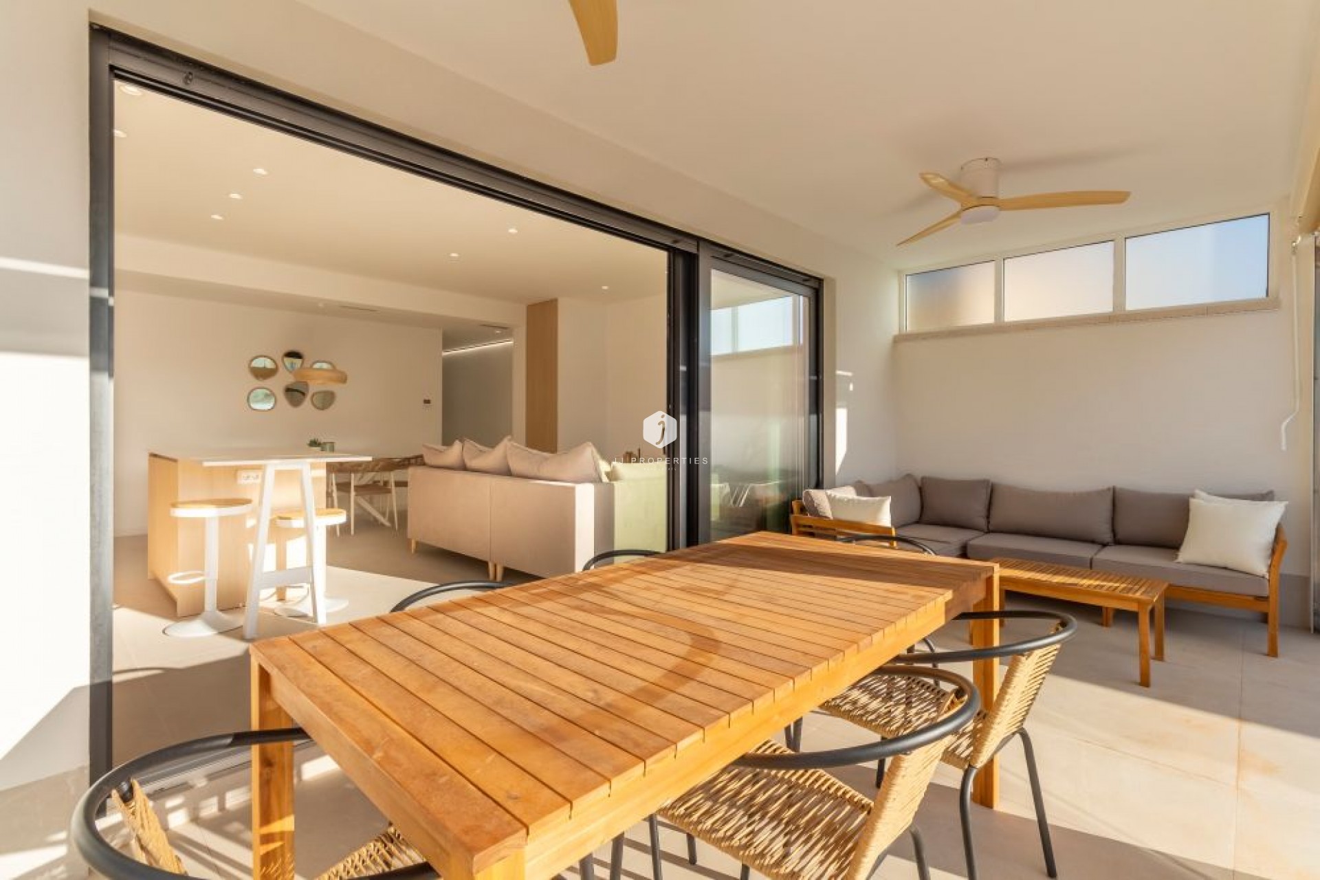 D'occasion - Villa -
Torrevieja - Costa Blanca
