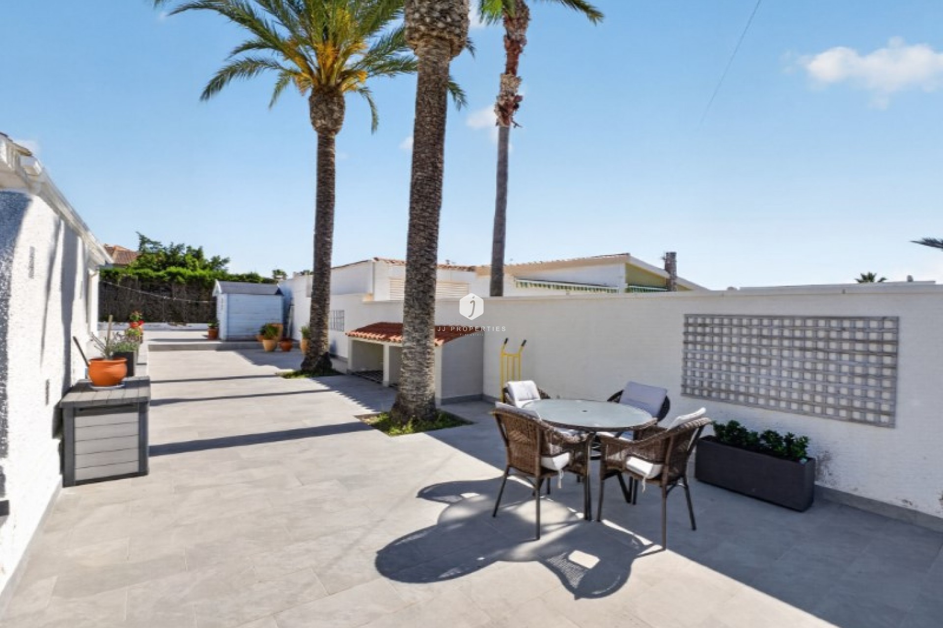 D'occasion - Villa -
Torrevieja - Costa Blanca