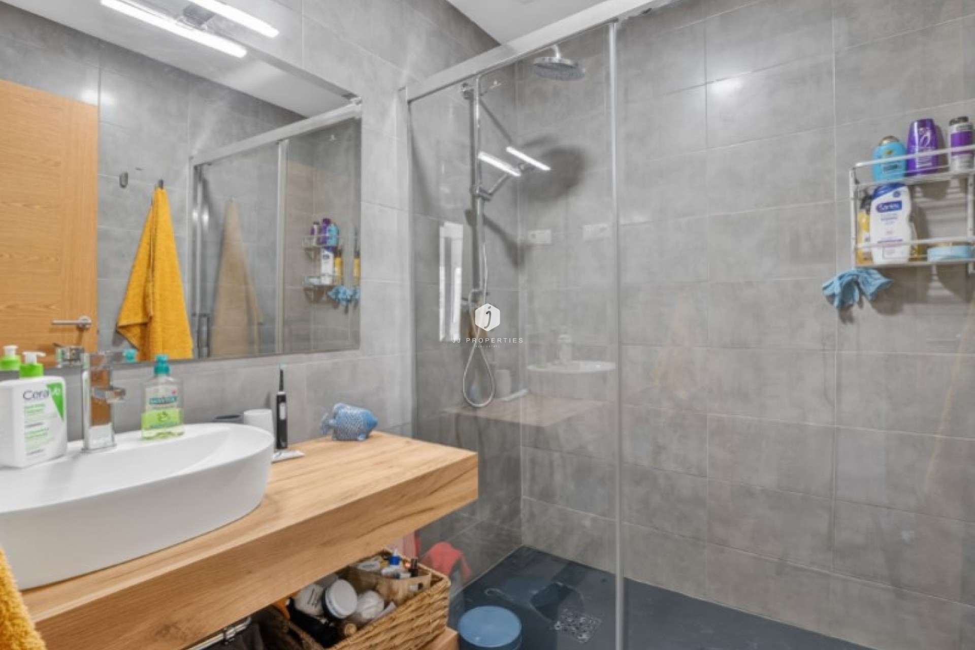 D'occasion - Villa -
Torrevieja - Costa Blanca