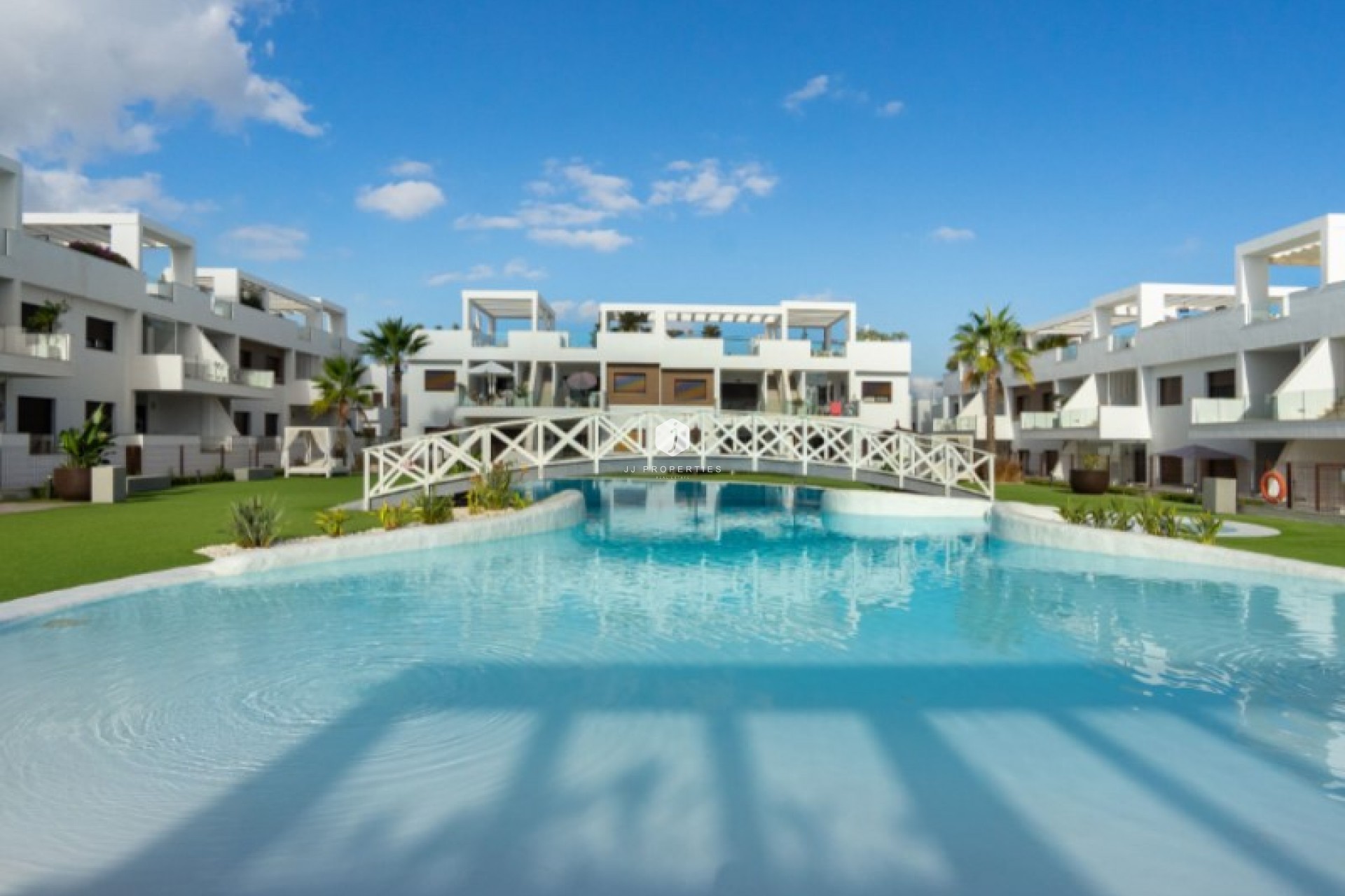 D'occasion - Villa -
Torrevieja - Costa Blanca