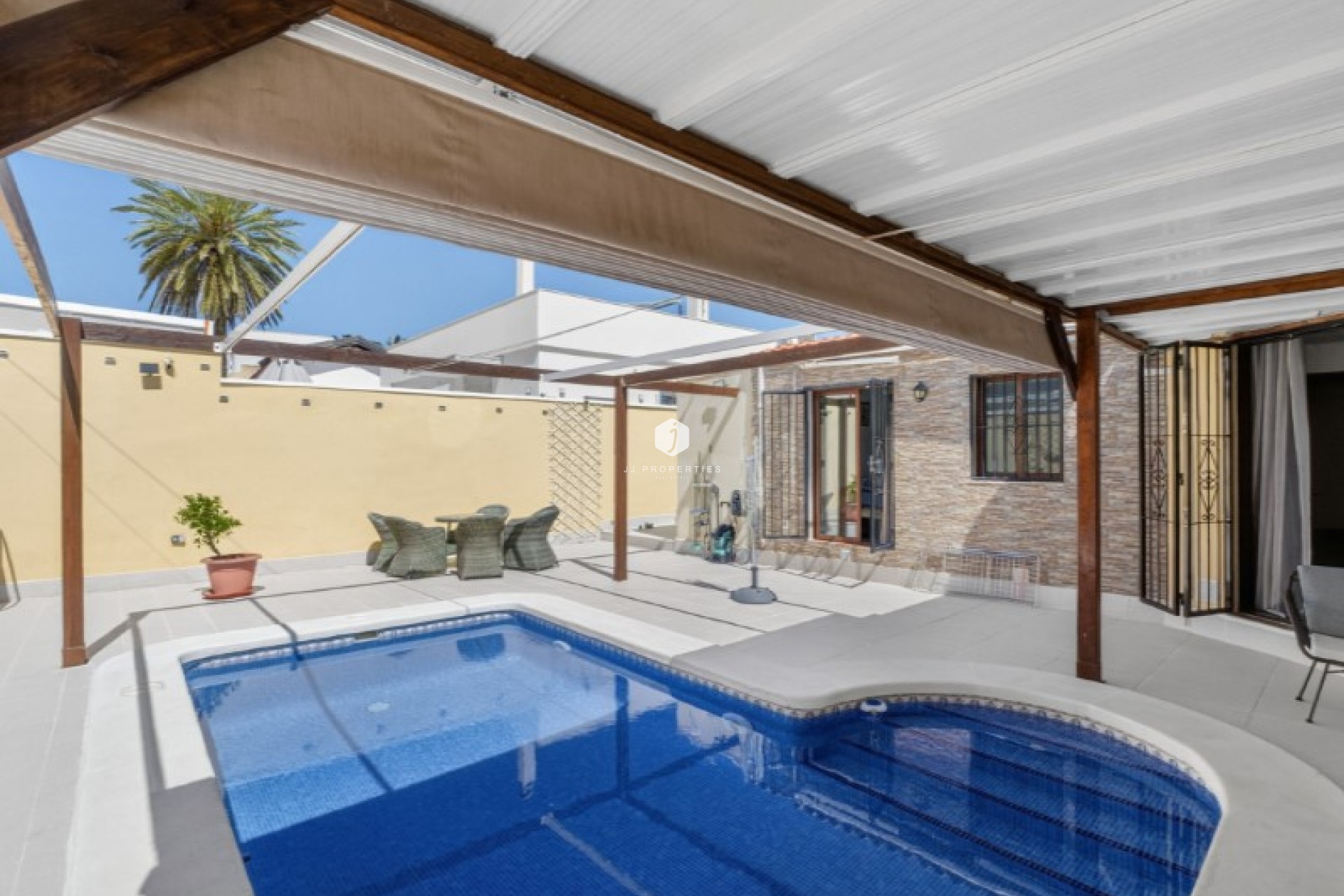 D'occasion - Villa -
Torrevieja - Costa Blanca