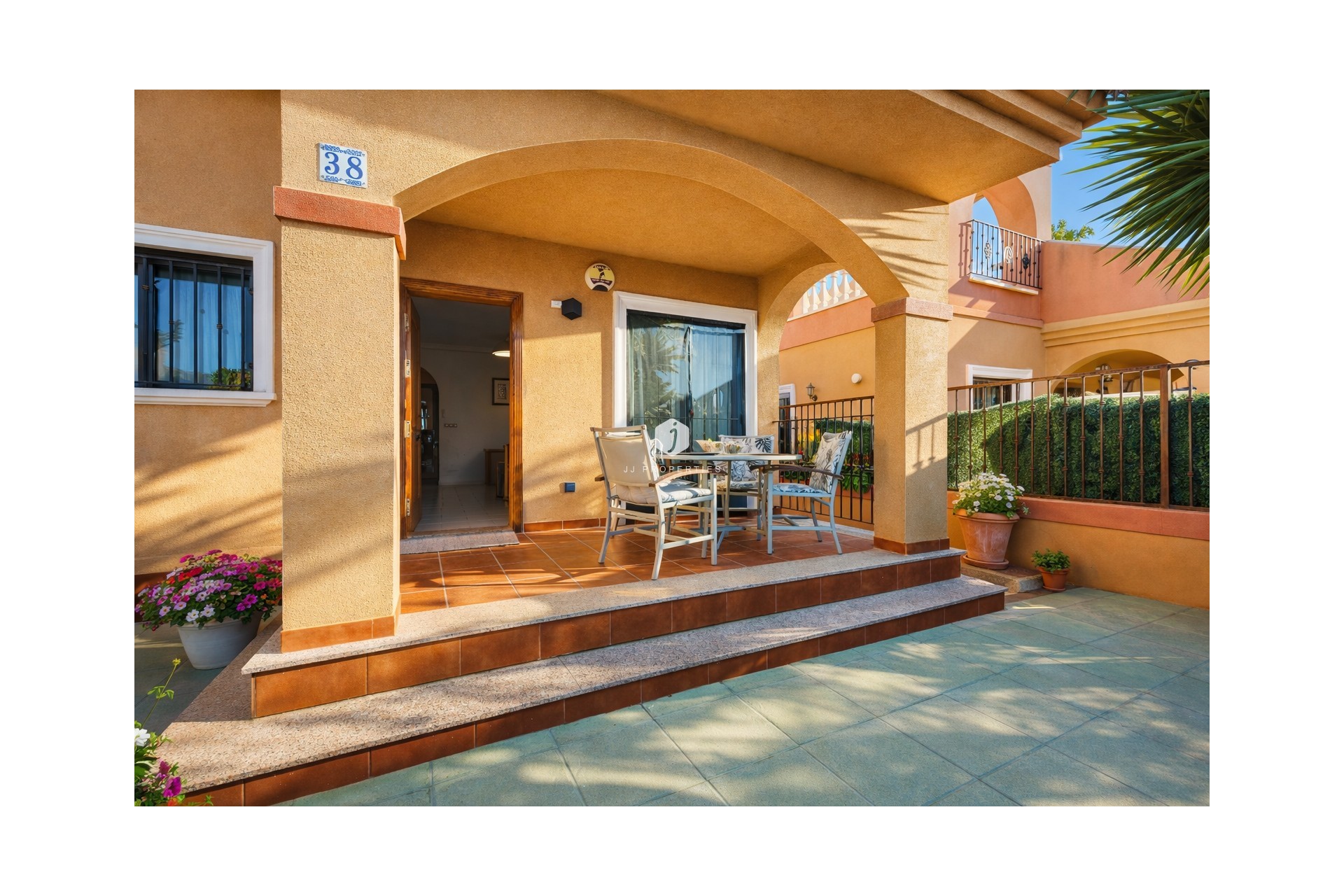 D'occasion - Villa -
Torrevieja - Costa Blanca