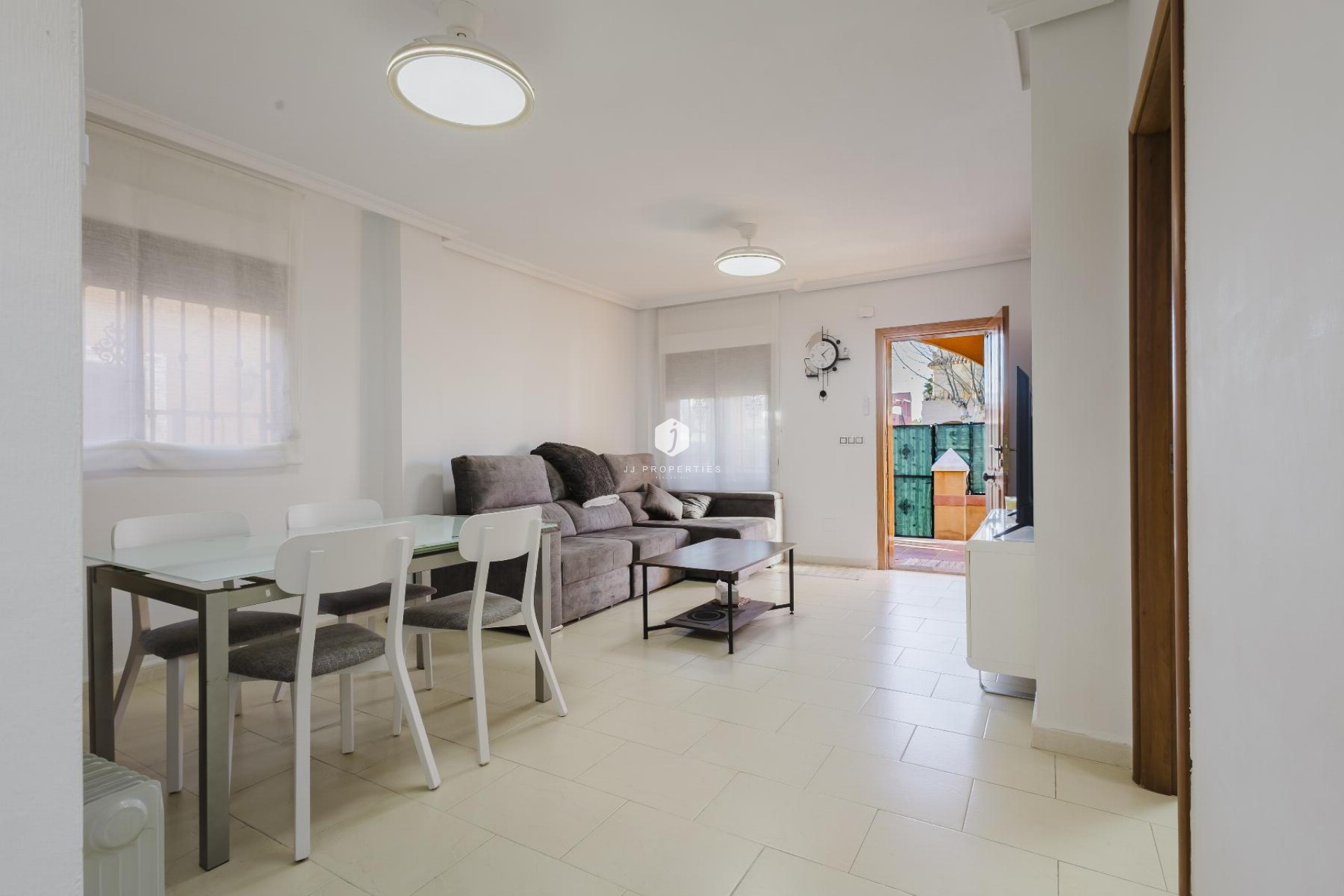 D'occasion - Villa -
Torrevieja - Costa Blanca