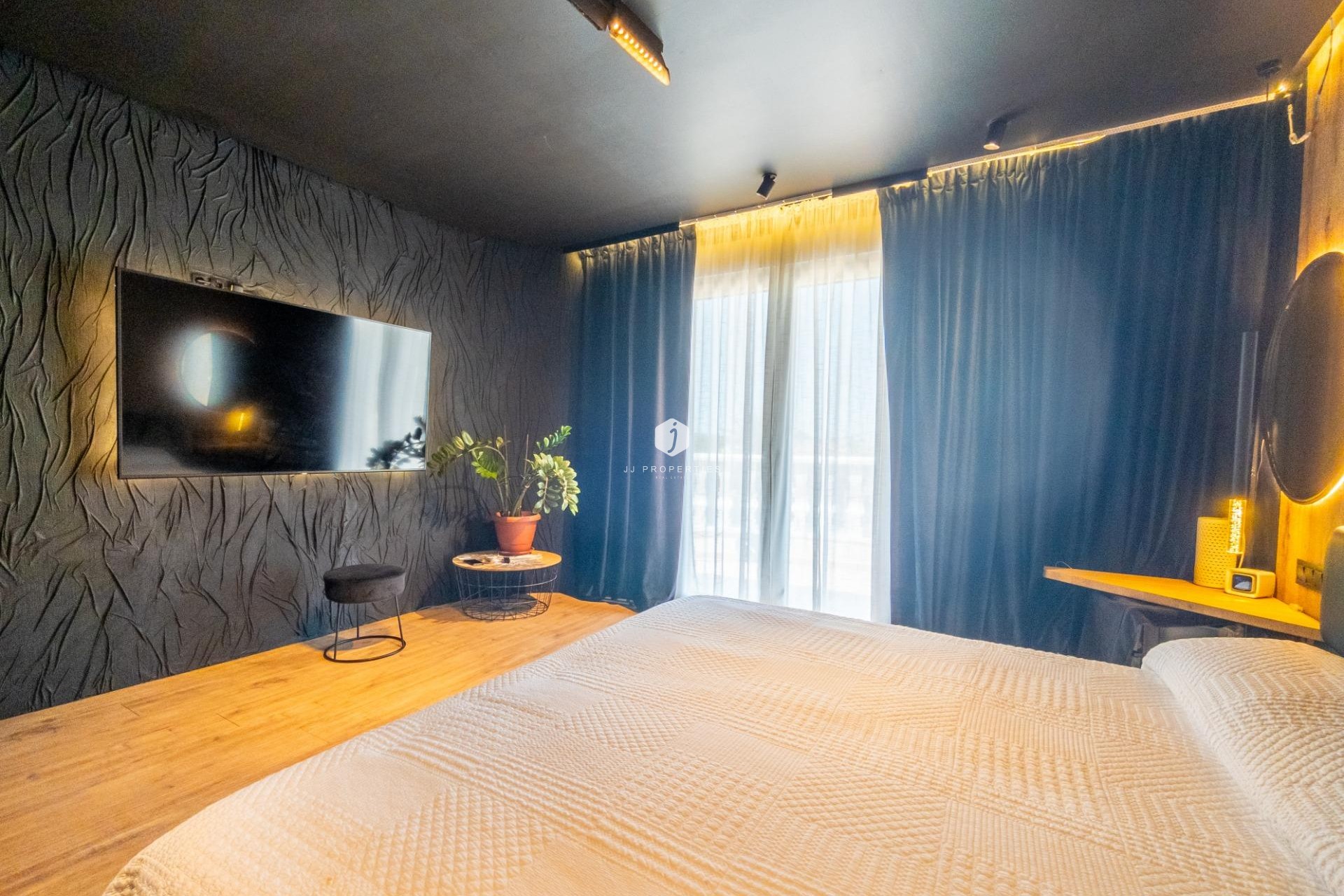 D'occasion - Villa -
Torrevieja - El chaparral