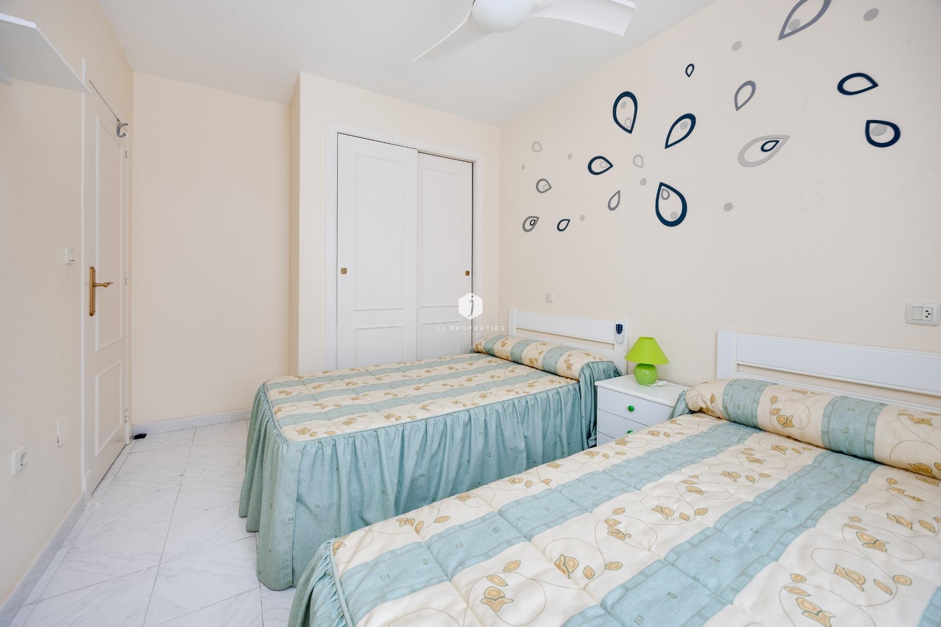 D'occasion - Villa -
Torrevieja - El Limonar
