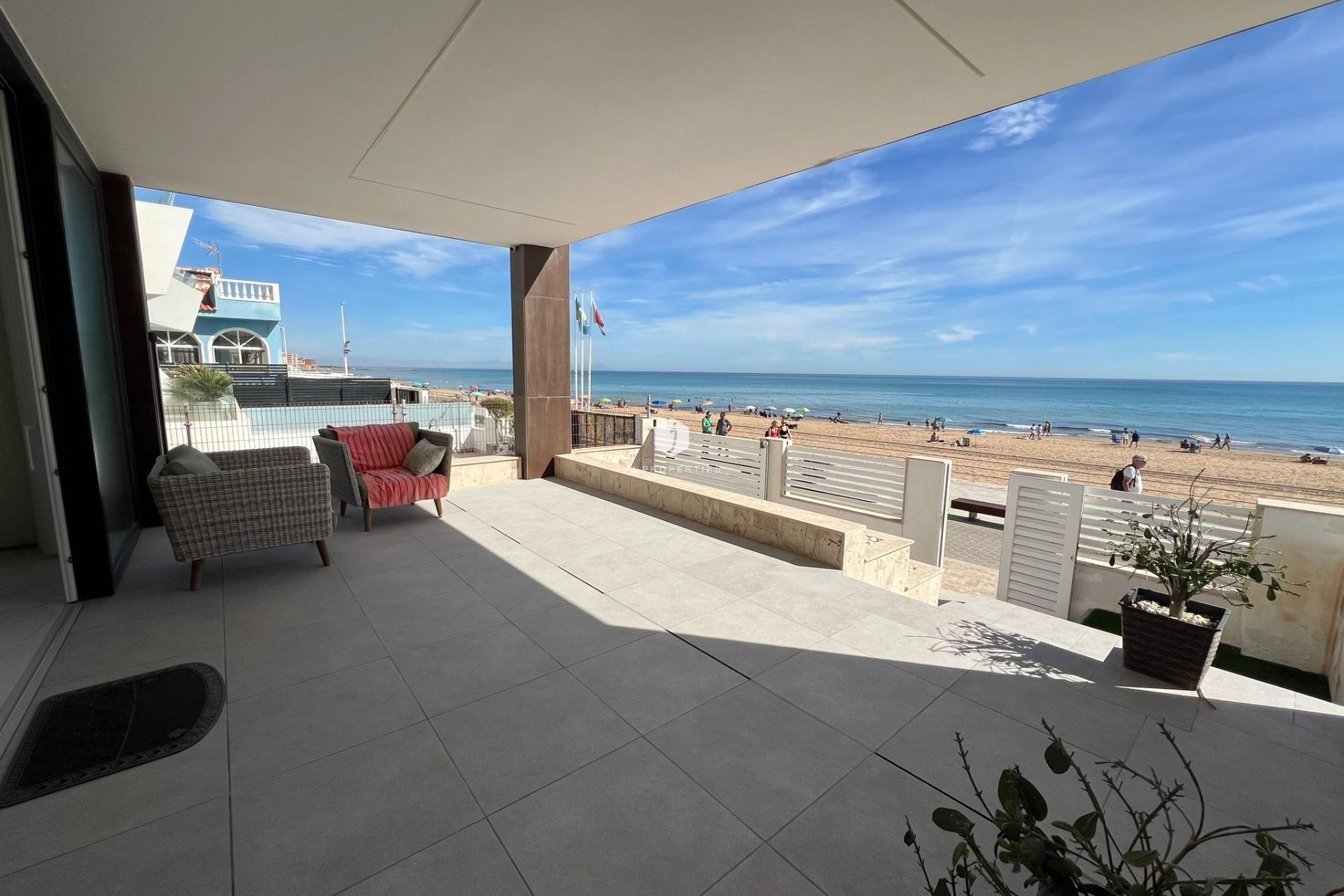 D'occasion - Villa -
Torrevieja - La Mata