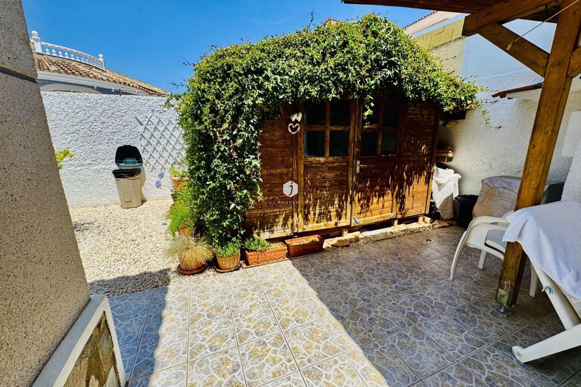 D'occasion - Villa -
Torrevieja - La Siesta - El Salado - Torreta