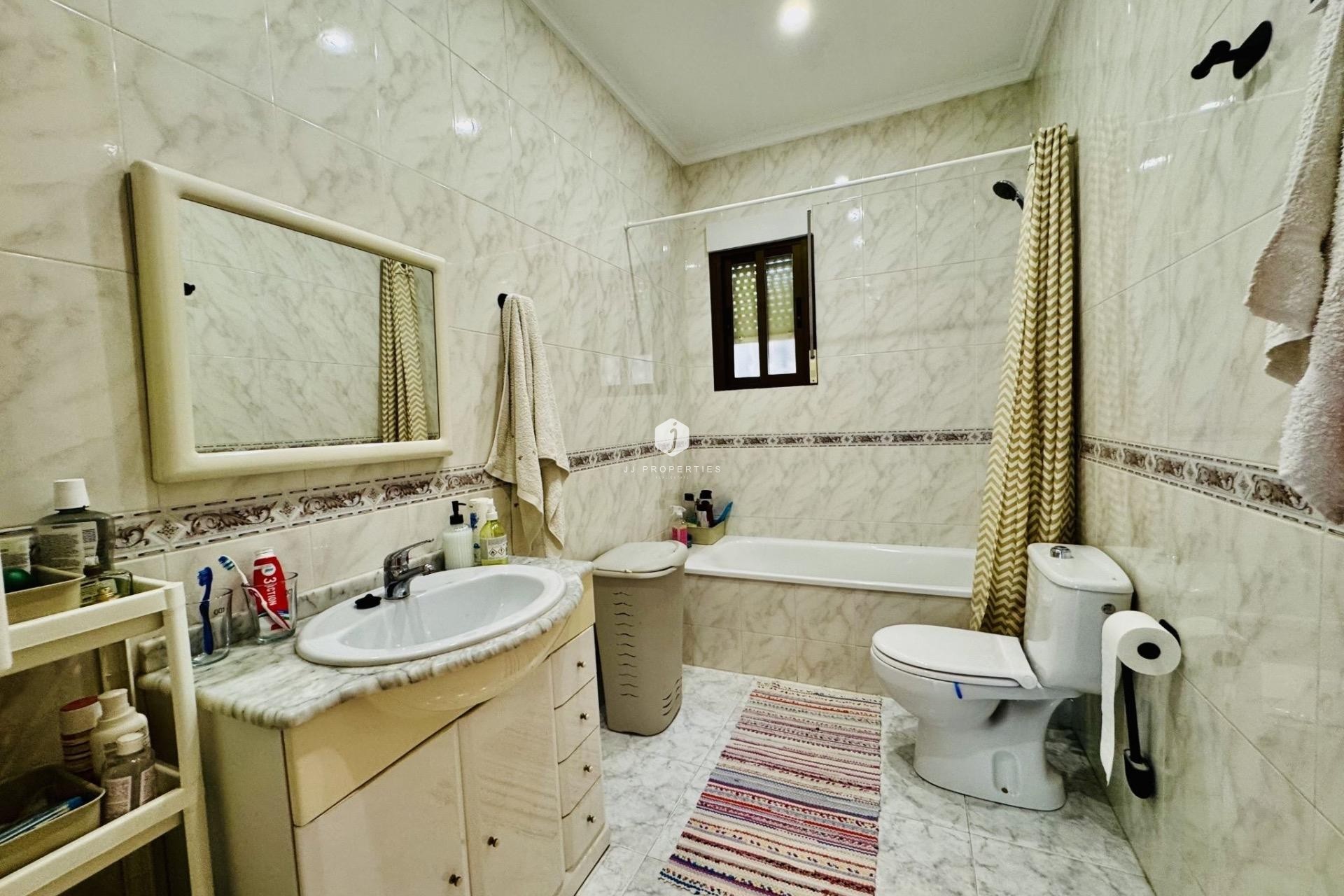 D'occasion - Villa -
Torrevieja - La Siesta - El Salado - Torreta