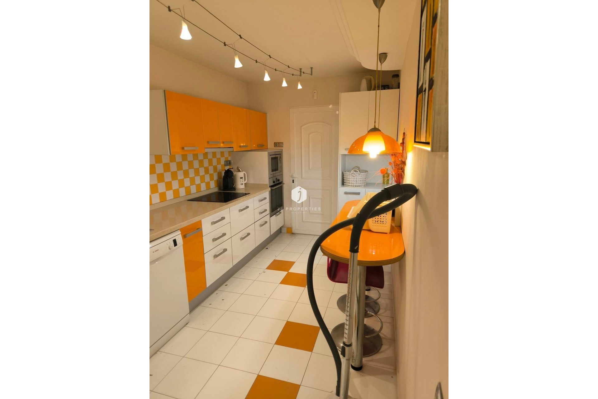 D'occasion - Villa -
Torrevieja - La siesta