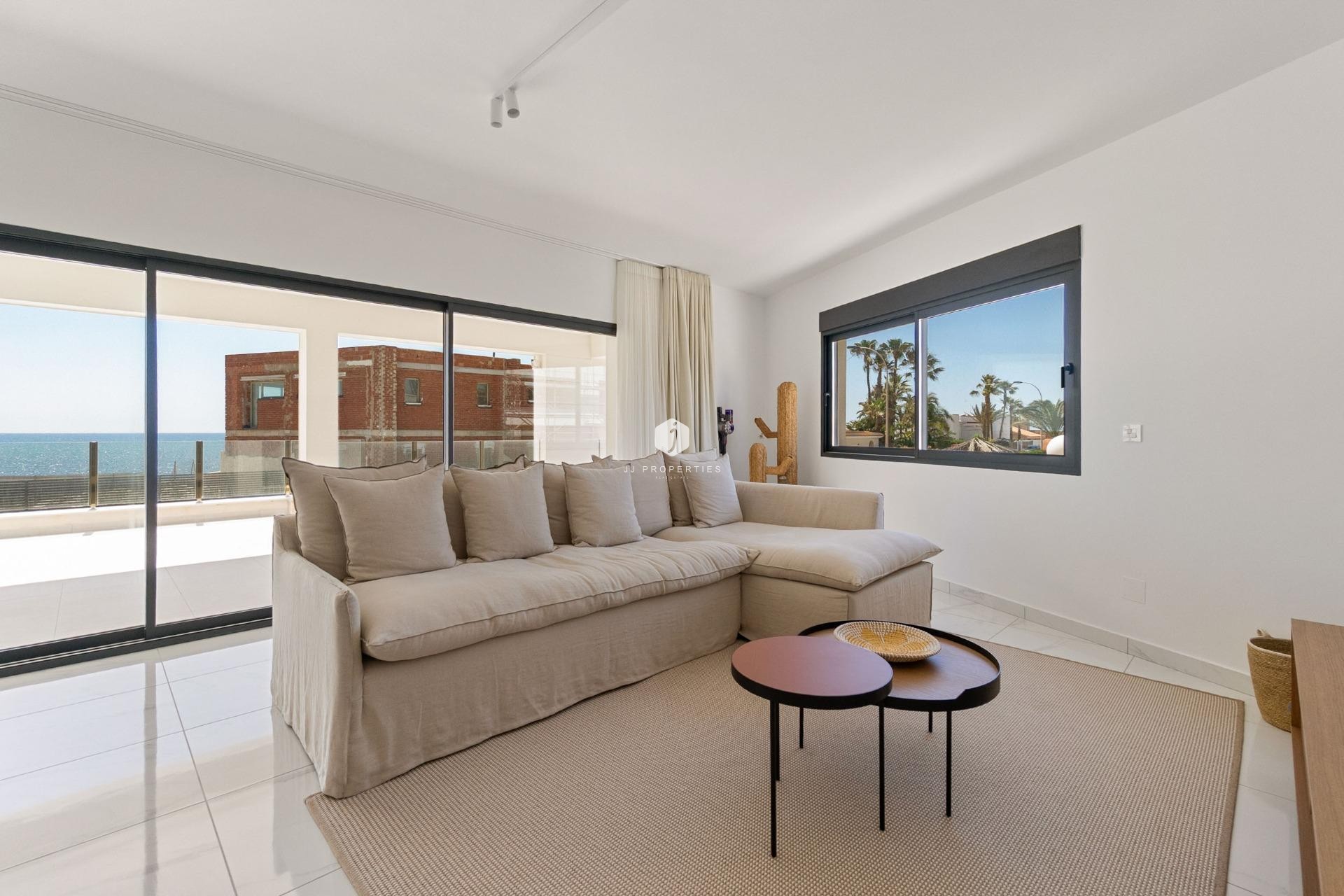 D'occasion - Villa -
Torrevieja - La veleta