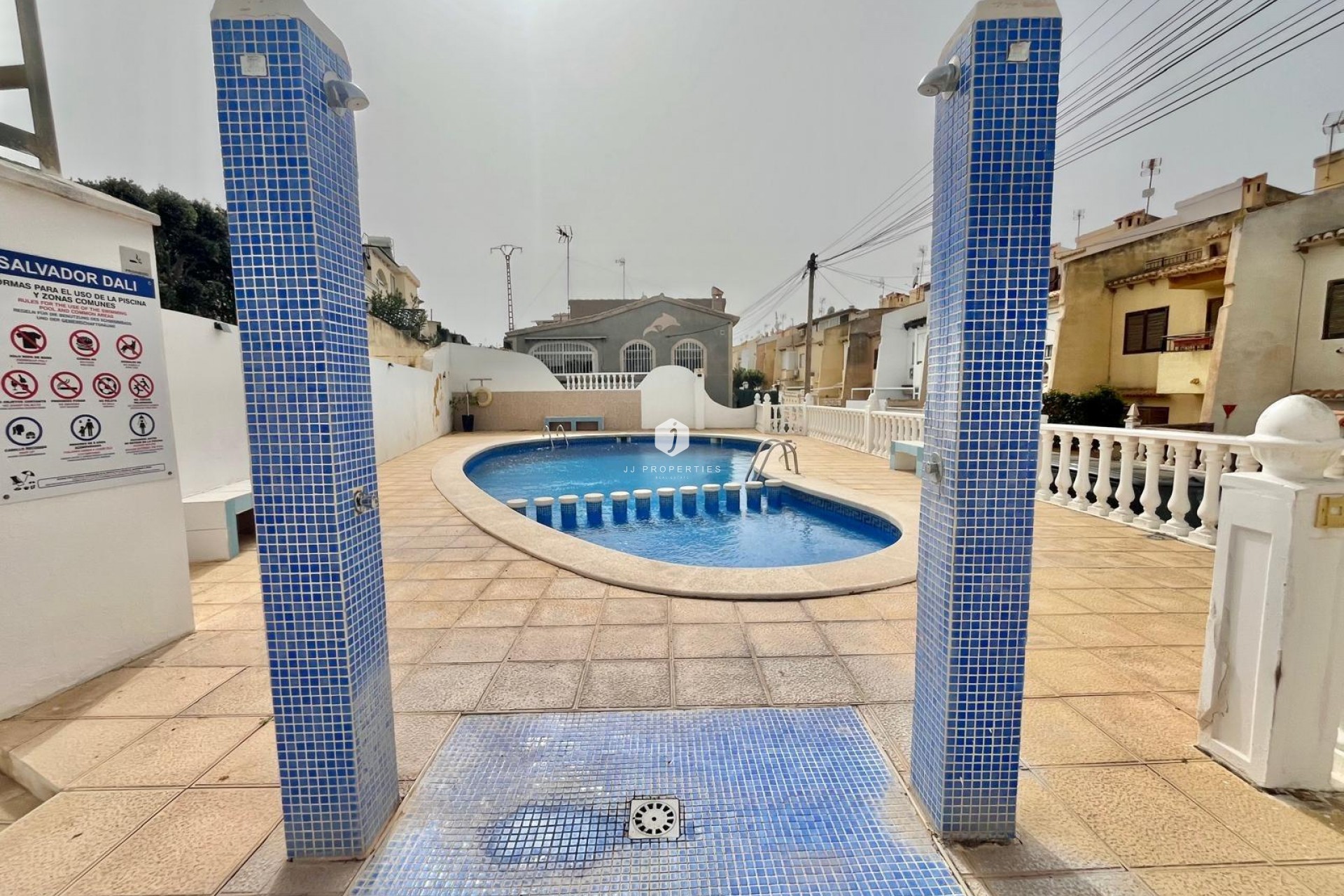 D'occasion - Villa -
Torrevieja - Los Balcones - Los Altos del Edén