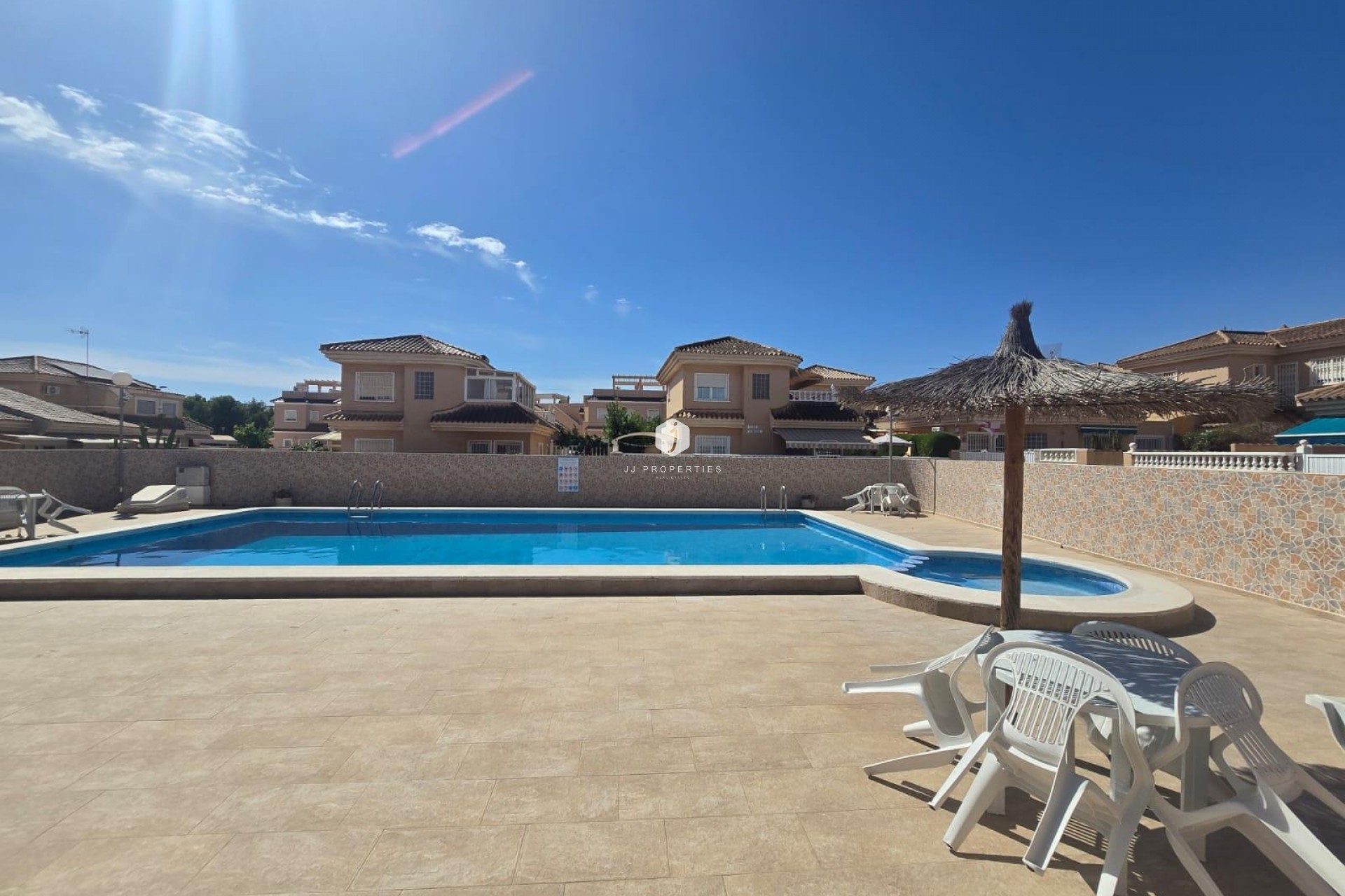 D'occasion - Villa -
Torrevieja - Los Balcones - Los Altos del Edén