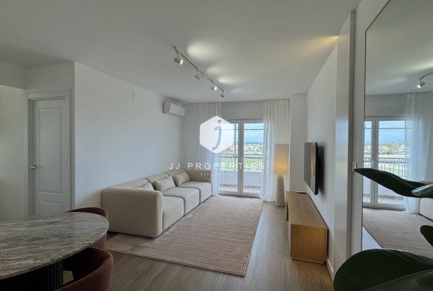 Daszek - Z drugiej ręki - Punta Prima -
                Costa Blanca