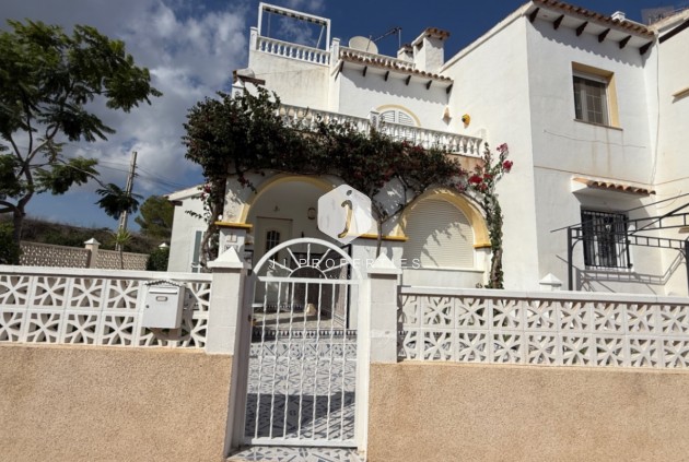 Duplex - Resale - San Miguel de Salinas -
                Inland