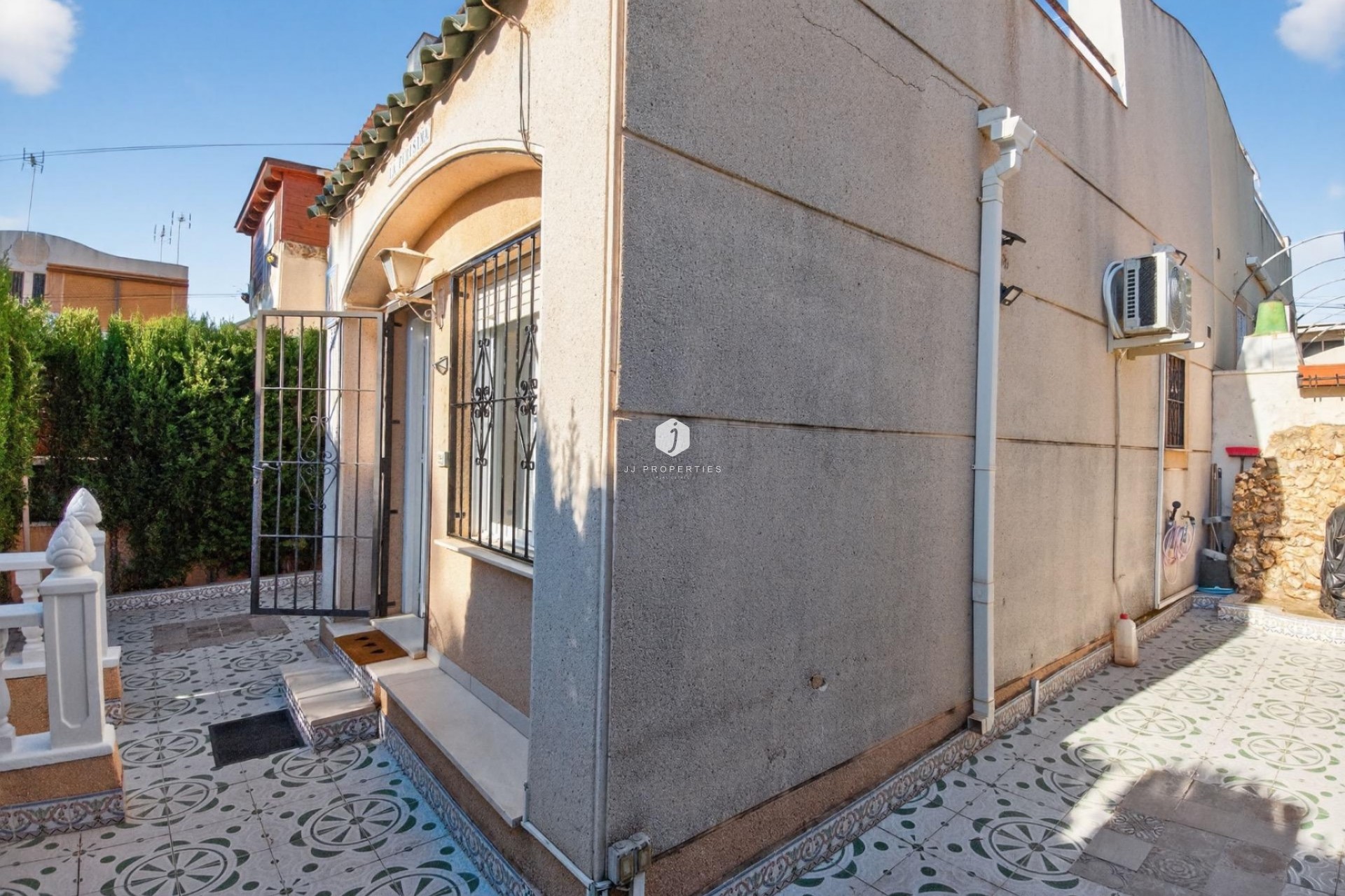 Langfristige Vermietung - Duplex -
Torrevieja - Lago jardin