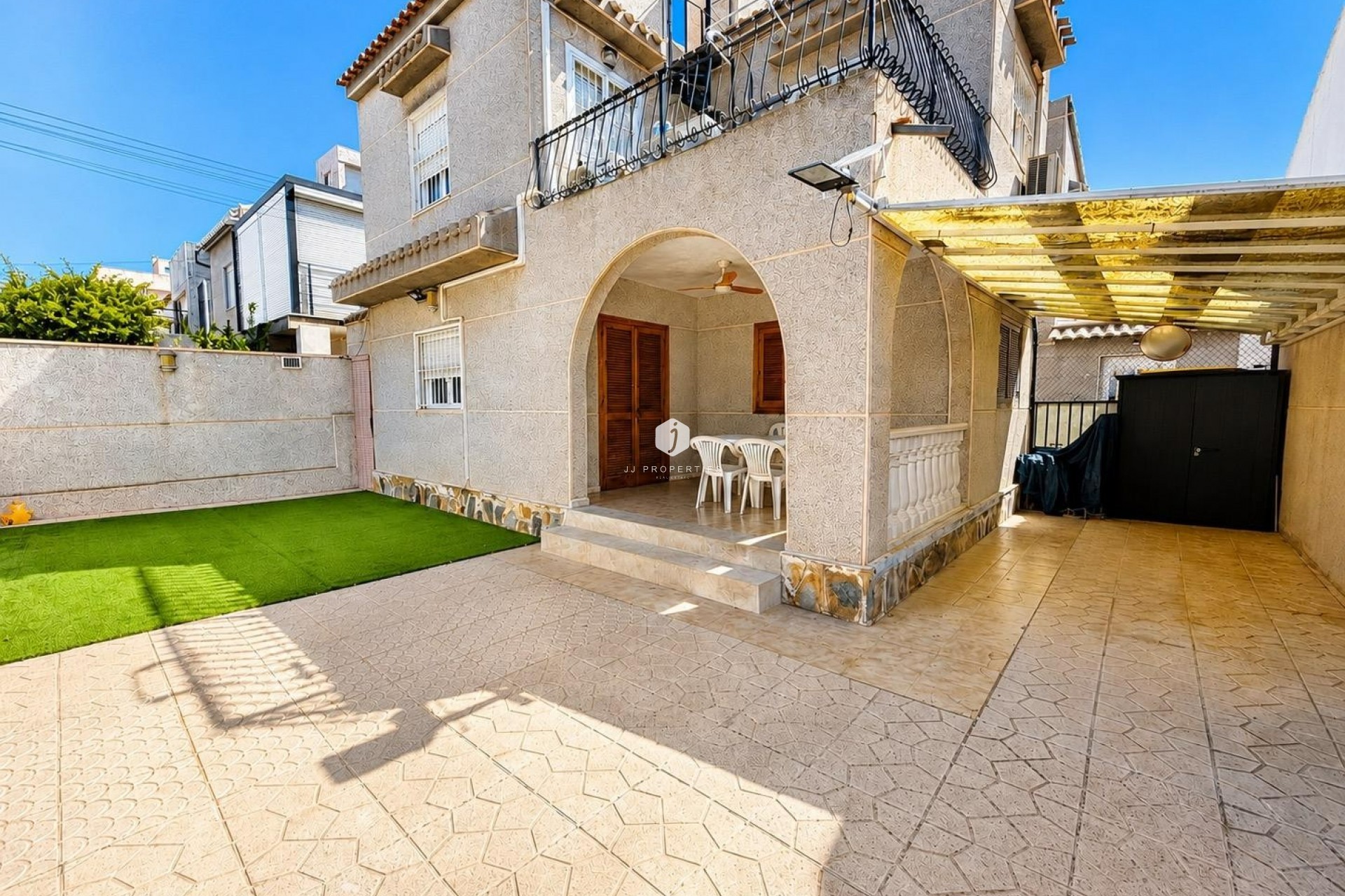 Location à long terme - Chalet -
Torrevieja - Nueva Torrevieja