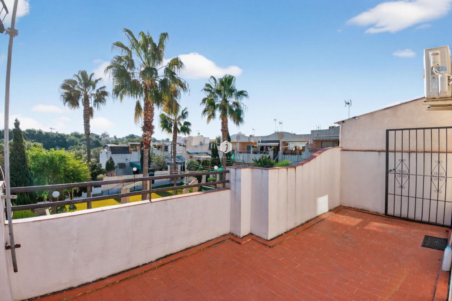 Location à long terme - Duplex -
Torrevieja - Lago jardin