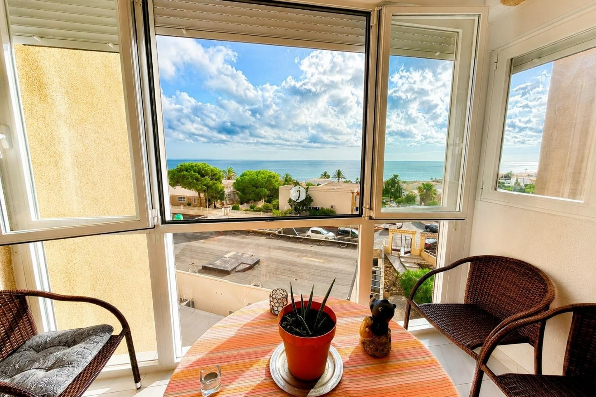 Long Term Rental - Apartment / flat -
Torrevieja - Cabo cervera