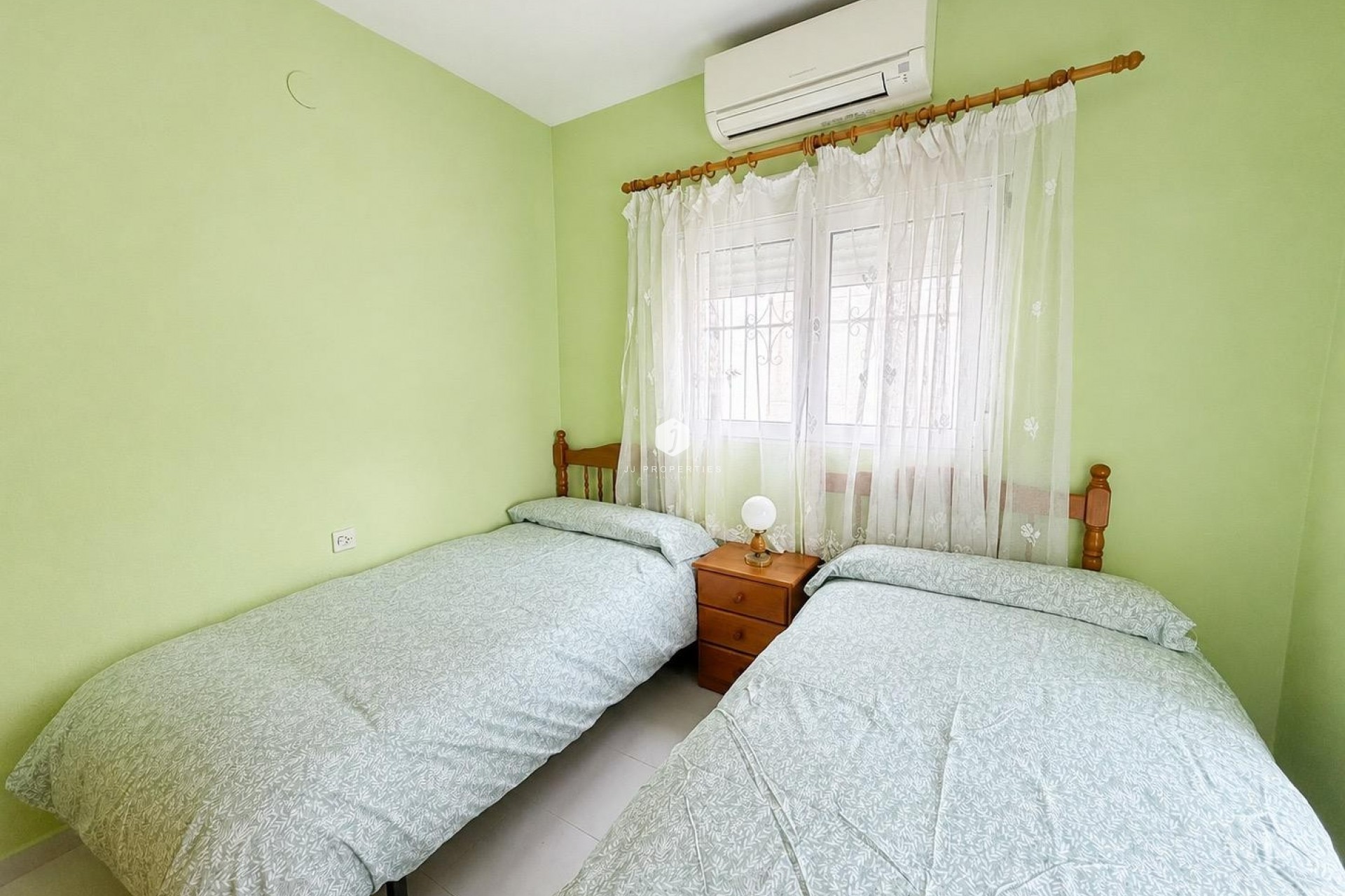 Long Term Rental - Chalet -
Torrevieja - Nueva Torrevieja