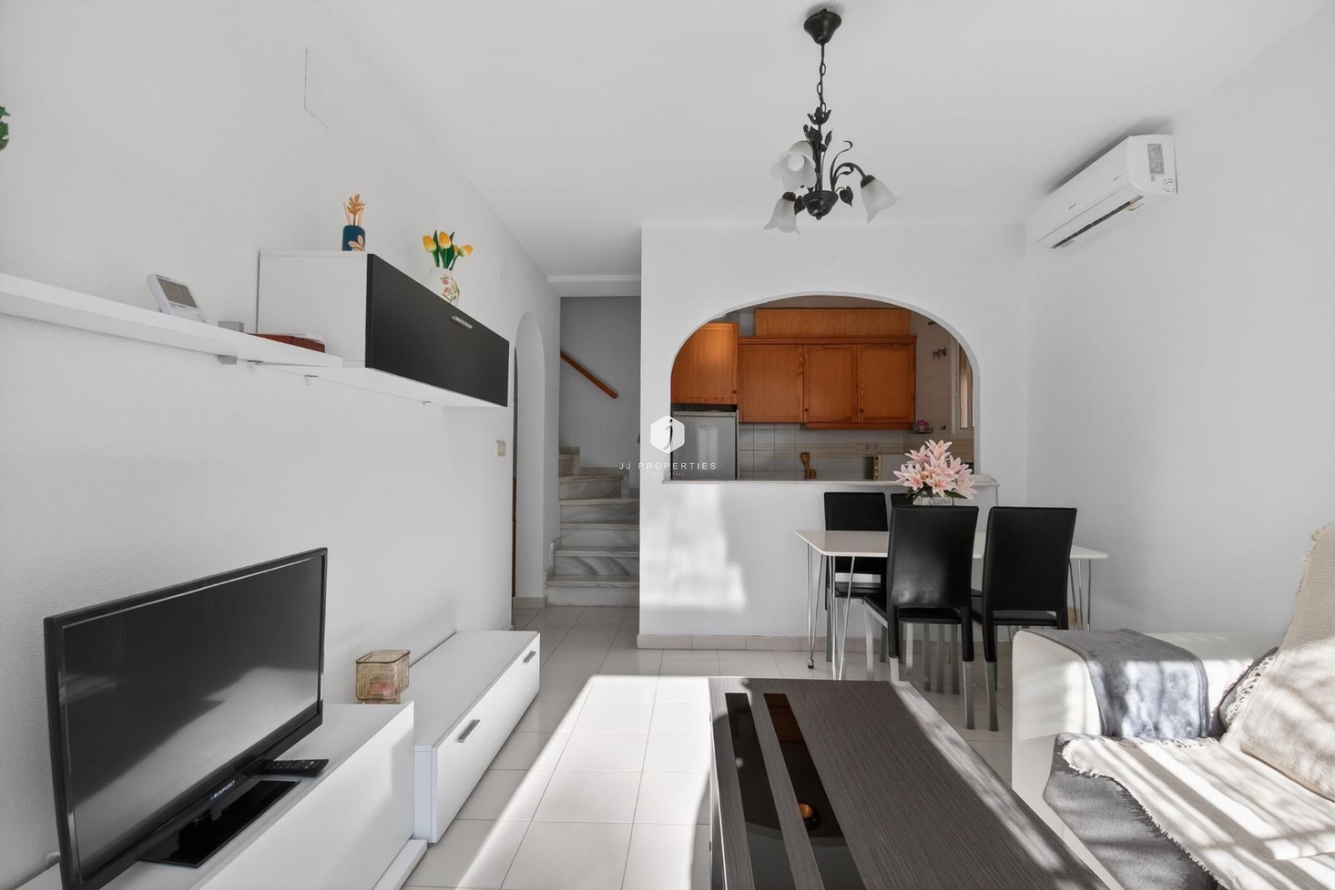 Long Term Rental - Duplex -
Torrevieja - Lago jardin