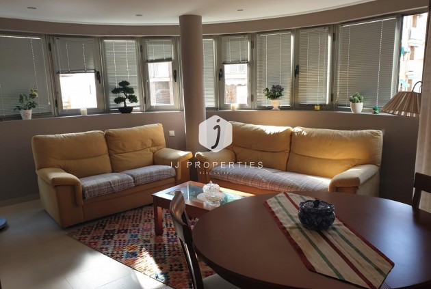 Mieszkanie w bloku - Z drugiej ręki -
            Torrevieja - C-57757