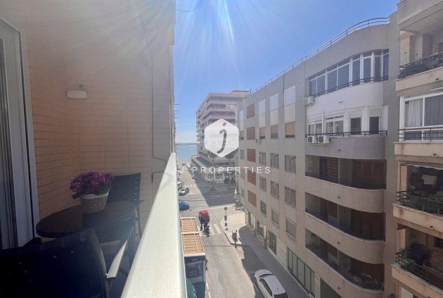 Mieszkanie w bloku - Z drugiej ręki - Torrevieja -
                Costa Blanca