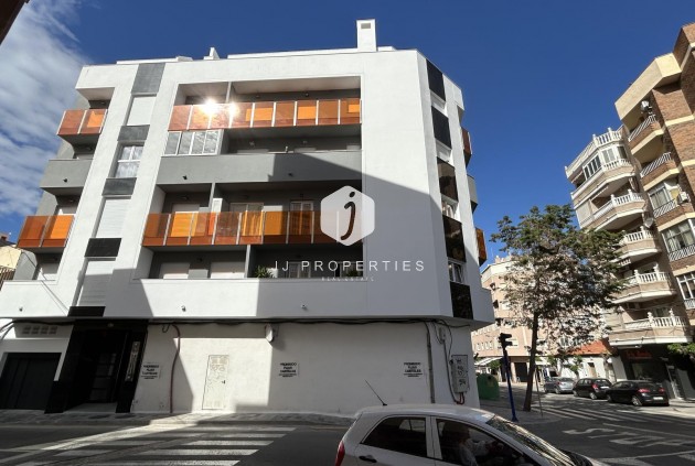 Mieszkanie w bloku - Z drugiej ręki - Torrevieja -
                Costa Blanca