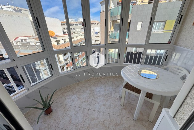 Mieszkanie w bloku - Z drugiej ręki - Torrevieja -
                Costa Blanca