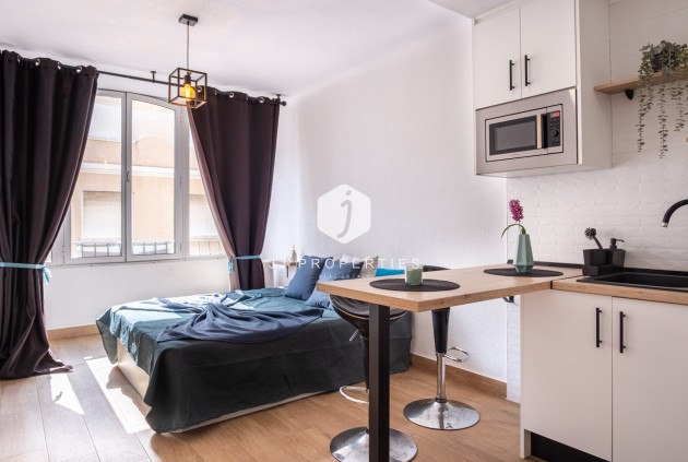 Mieszkanie w bloku - Z drugiej ręki - Torrevieja -
                Costa Blanca