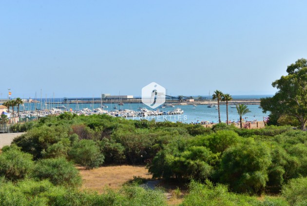 Mieszkanie w bloku - Z drugiej ręki - Torrevieja -
                Costa Blanca