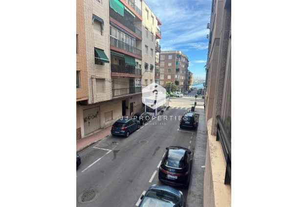 Mieszkanie w bloku - Z drugiej ręki - Torrevieja -
                El Acequión - Los Náufragos