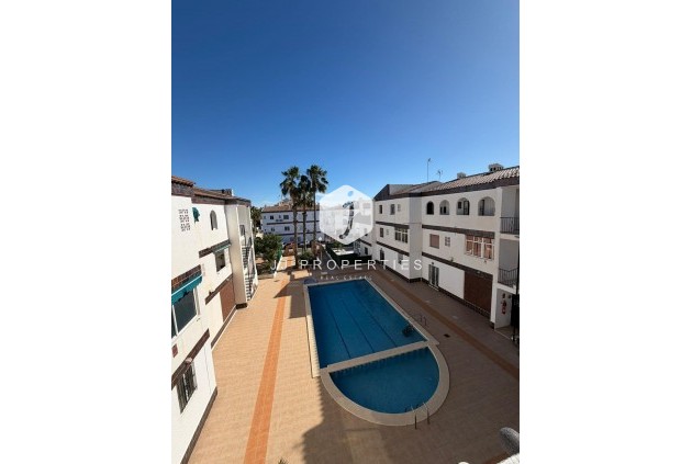 Mieszkanie w bloku - Z drugiej ręki - Torrevieja -
                Punta prima