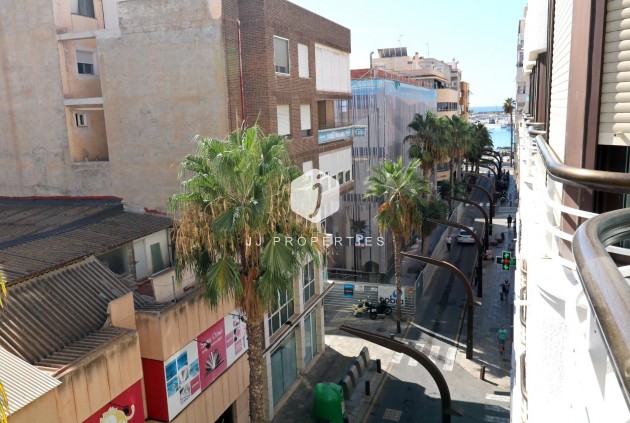 Mieszkanie w bloku - Z drugiej ręki - Torrevieja -
                Torrevieja