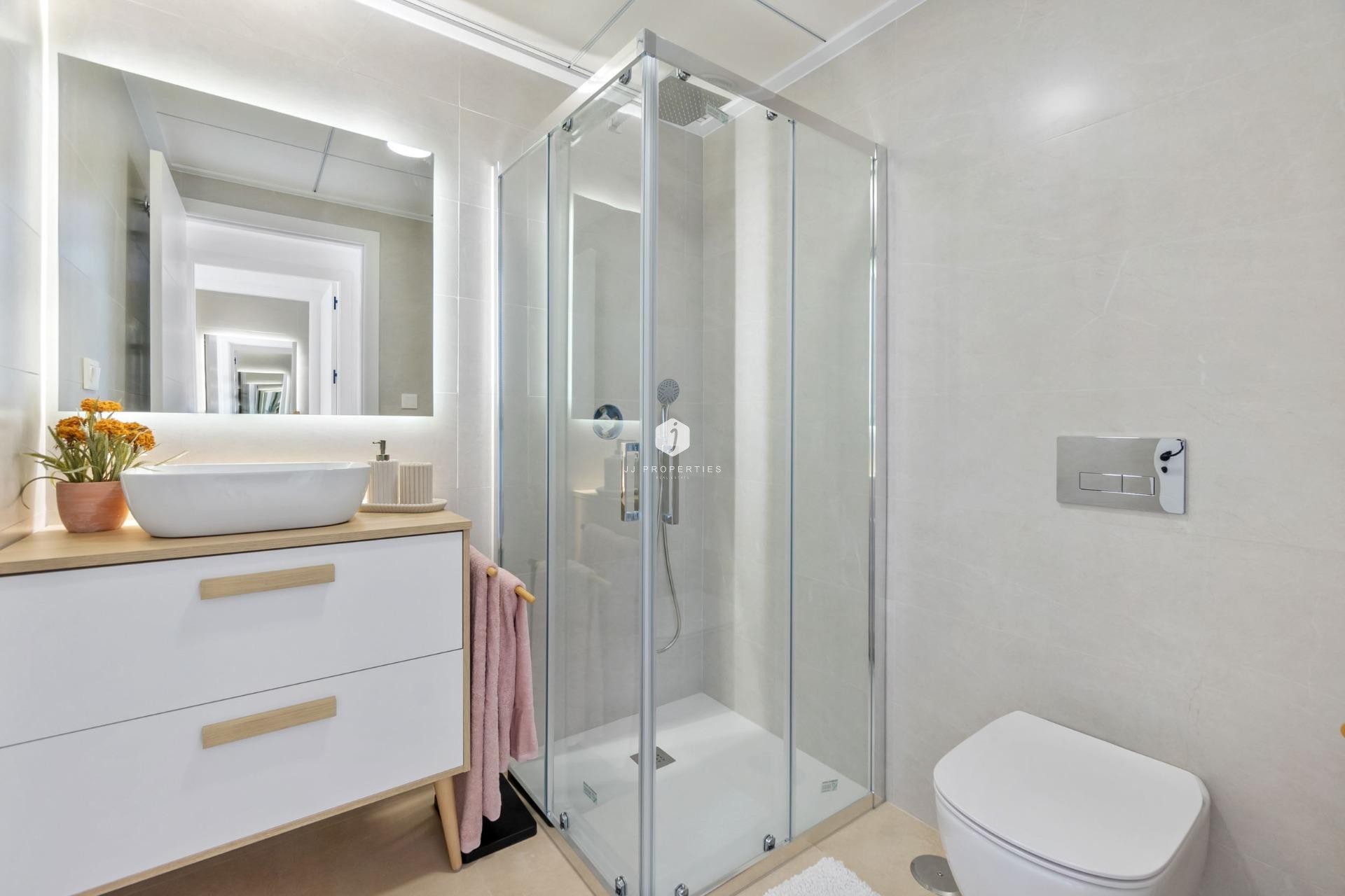 Neue Gebäude - Bungalow -
Torrevieja - Los Balcones