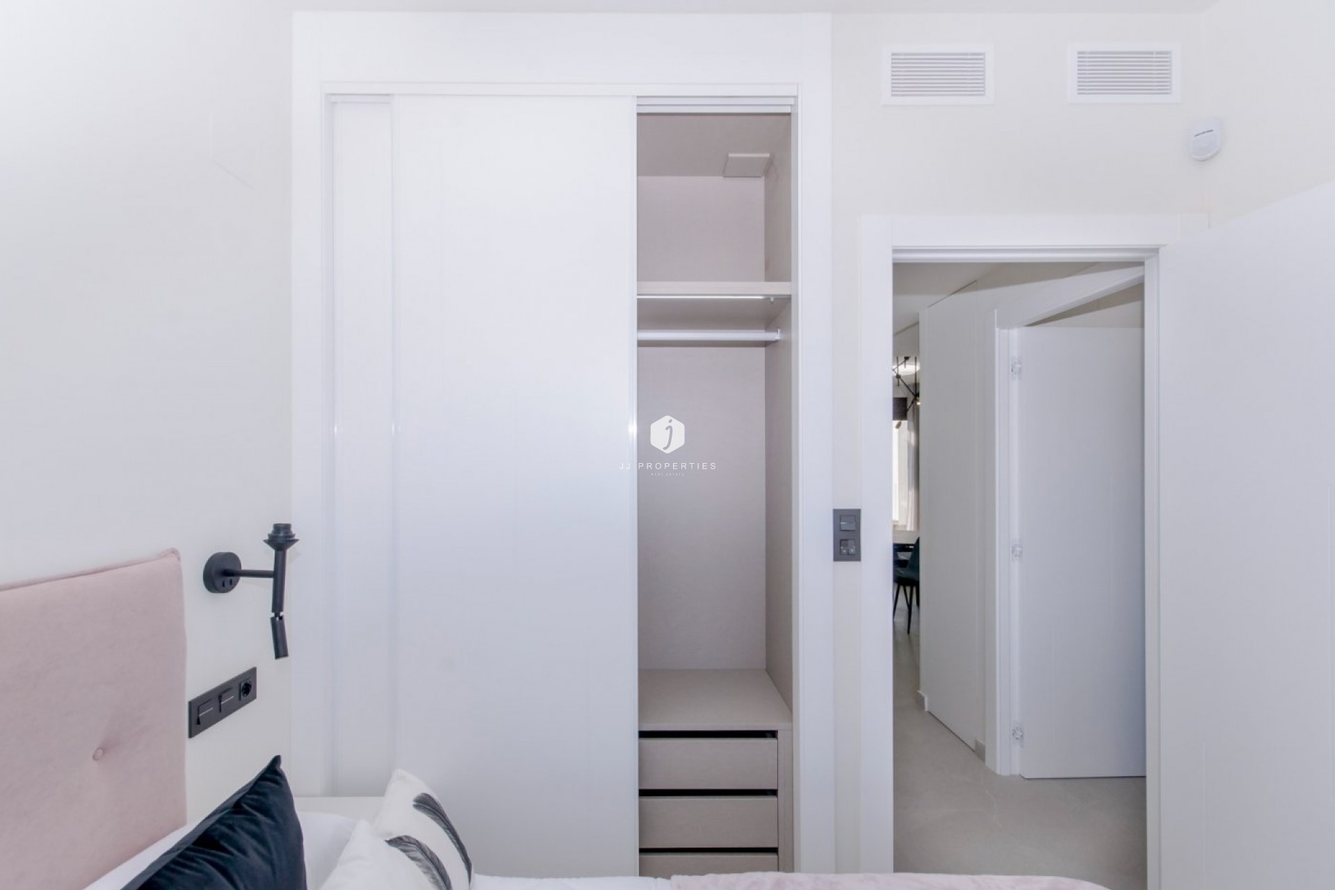 Neue Gebäude - Bungalow -
Torrevieja - Los Balcones