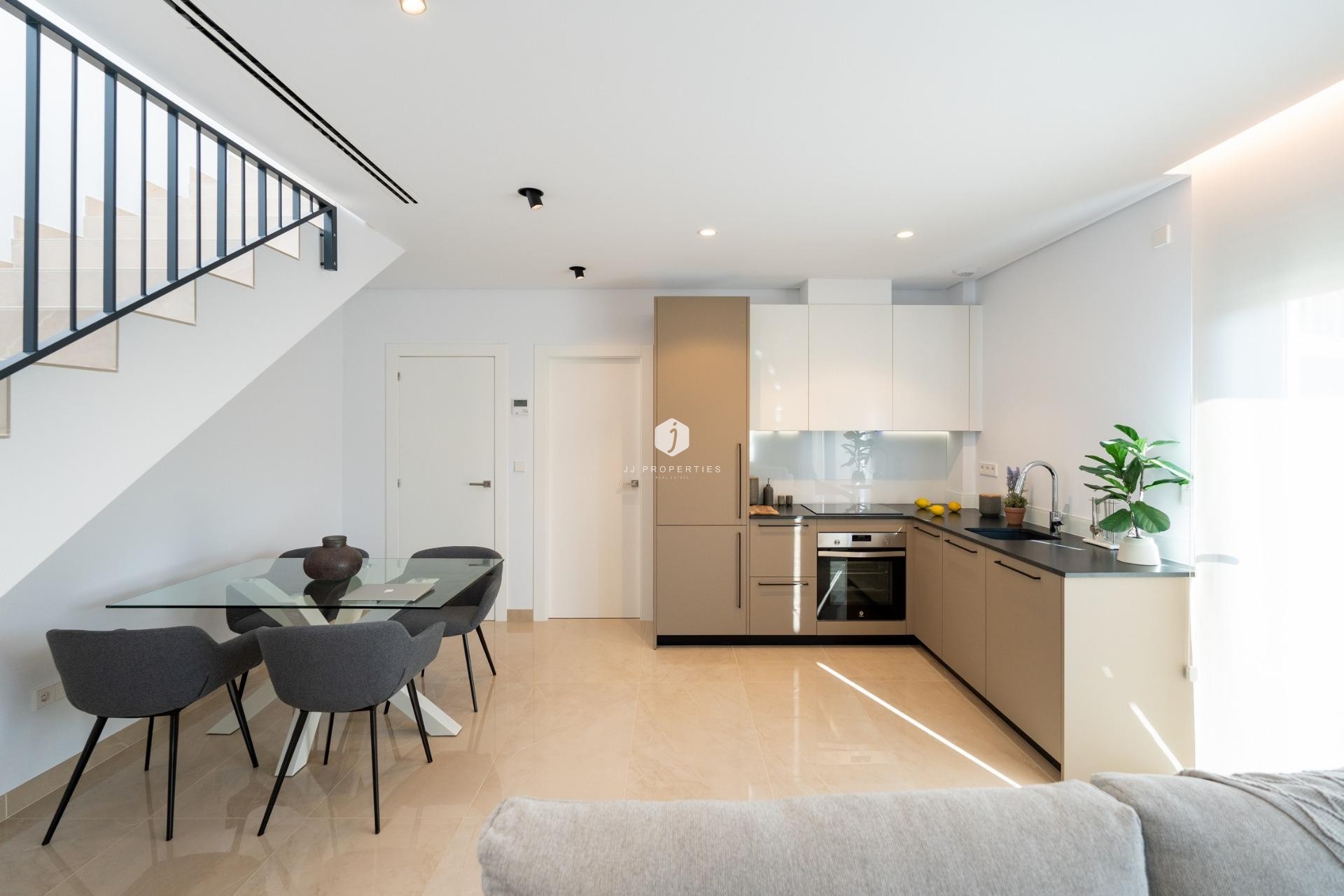 Neue Gebäude - Chalet -
Gran Alacant