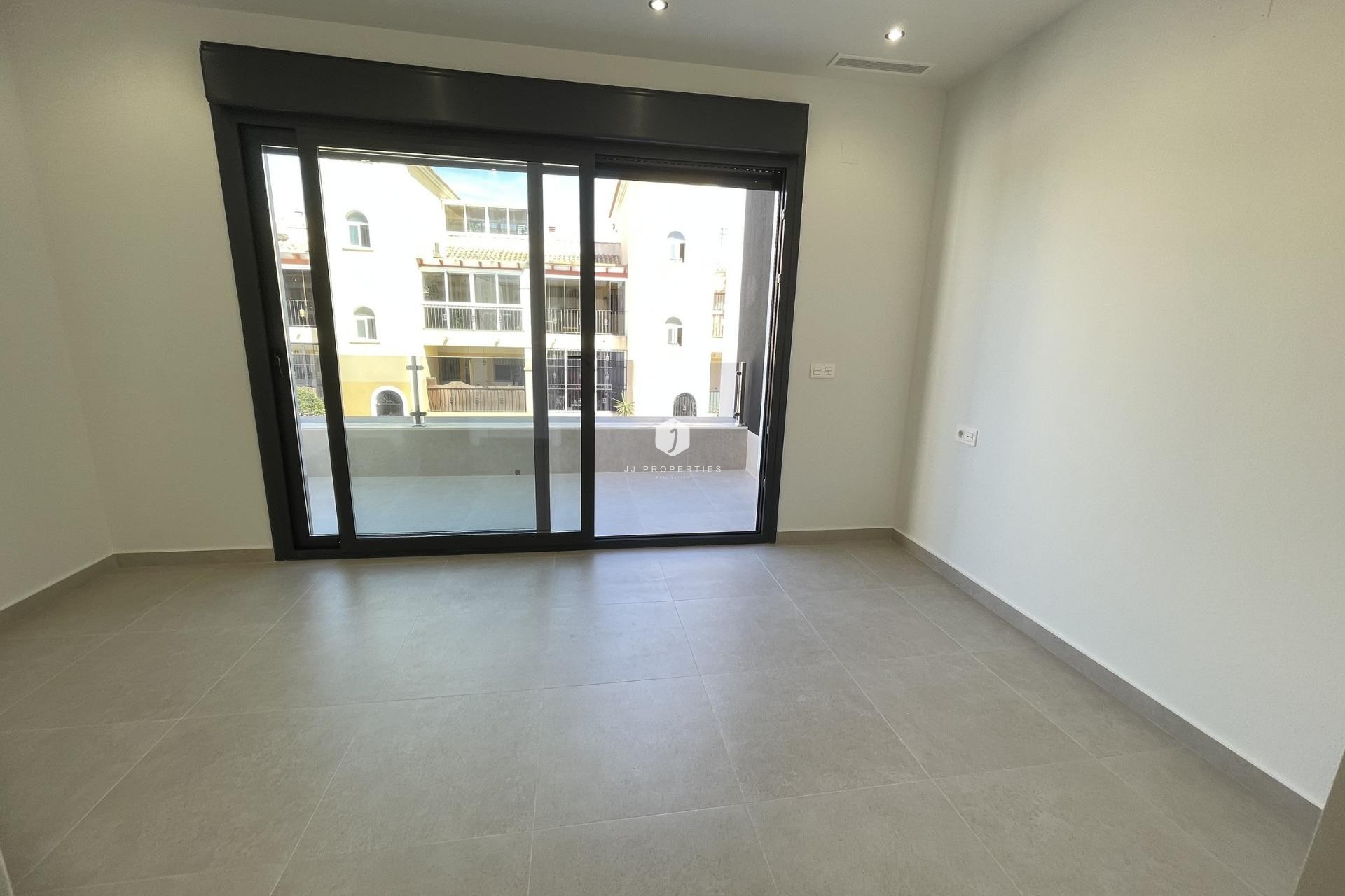 Neue Gebäude - Villa -
Almoradí - Heredades